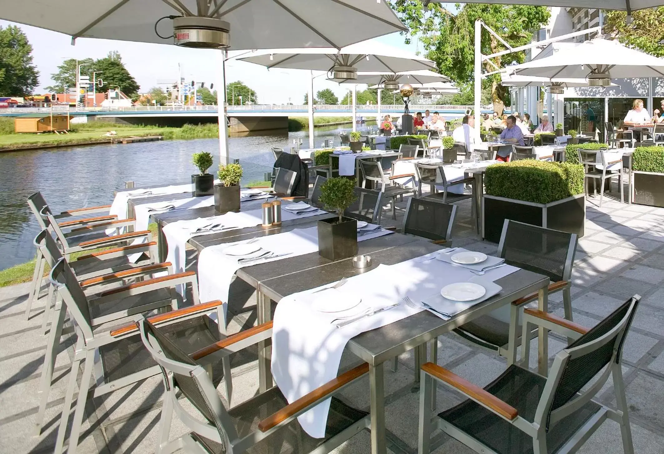 Property building, Restaurant/Places to Eat in De Zon Hotel & Restaurant by Flow