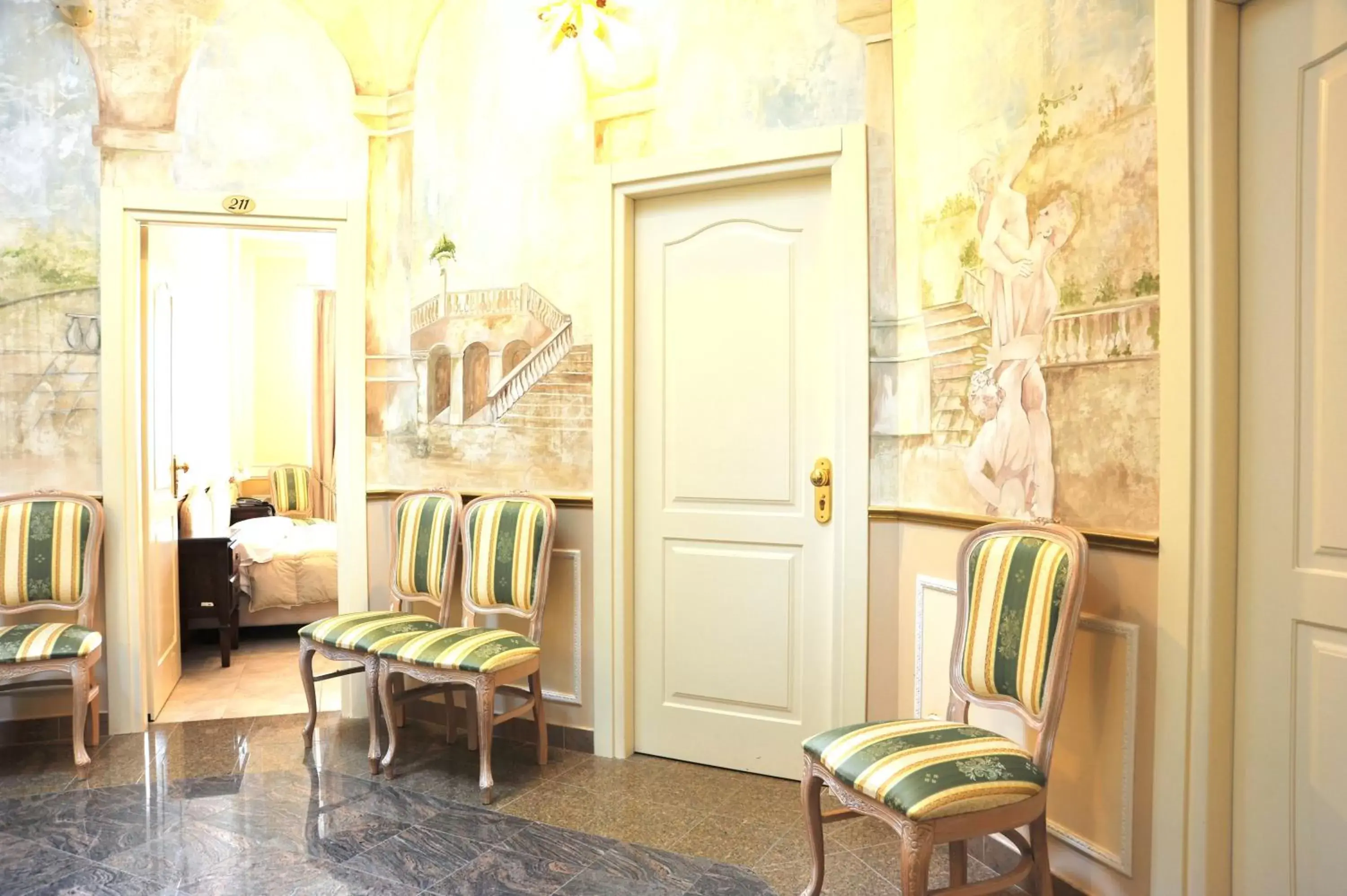 Decorative detail, Seating Area in Hotel Rinascimento