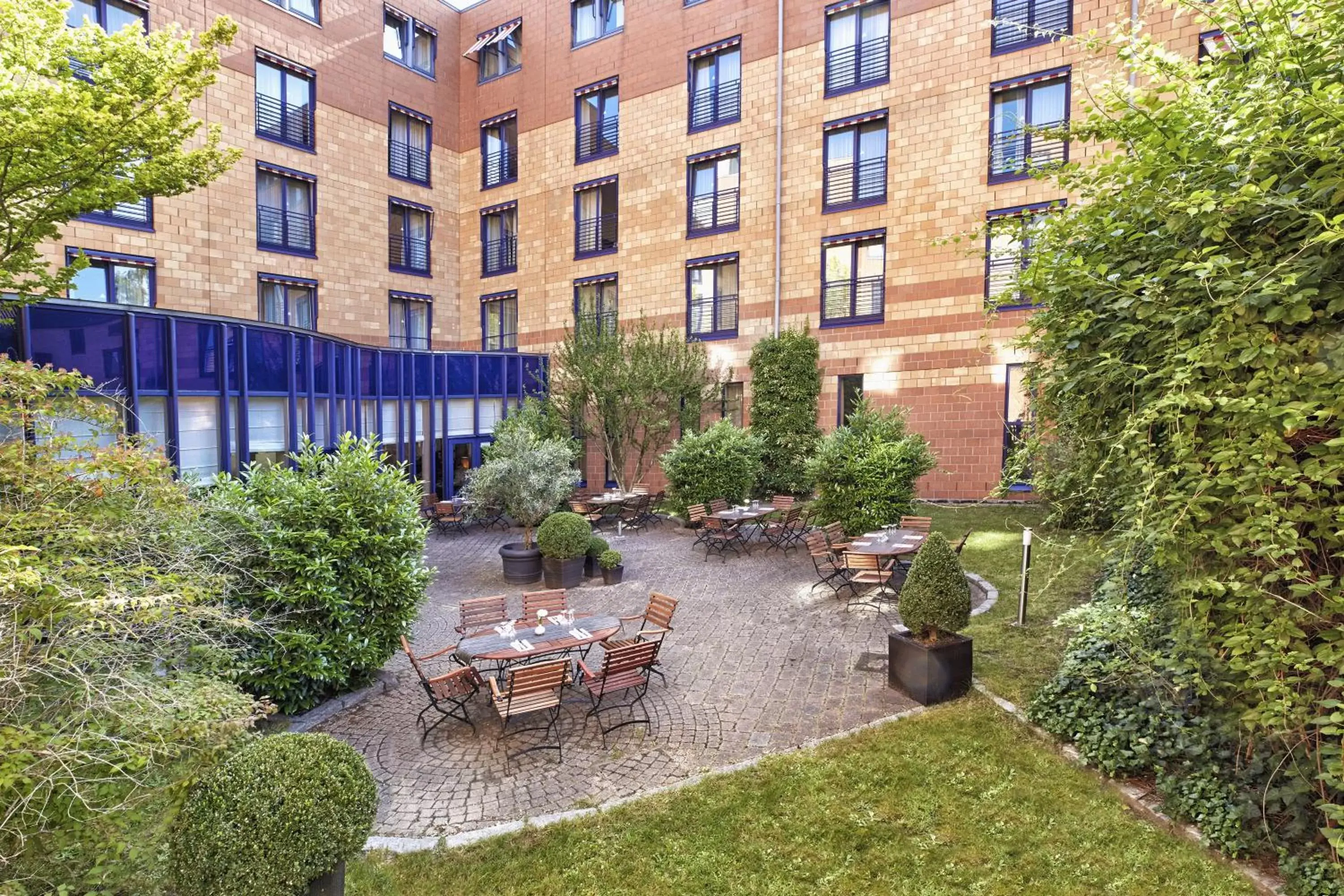 Property building in H4 Hotel Hamburg Bergedorf, Trademark Collection by Wyndham Property building in H4 Hotel Hamburg Bergedorf, Trademark Collection by Wyndham