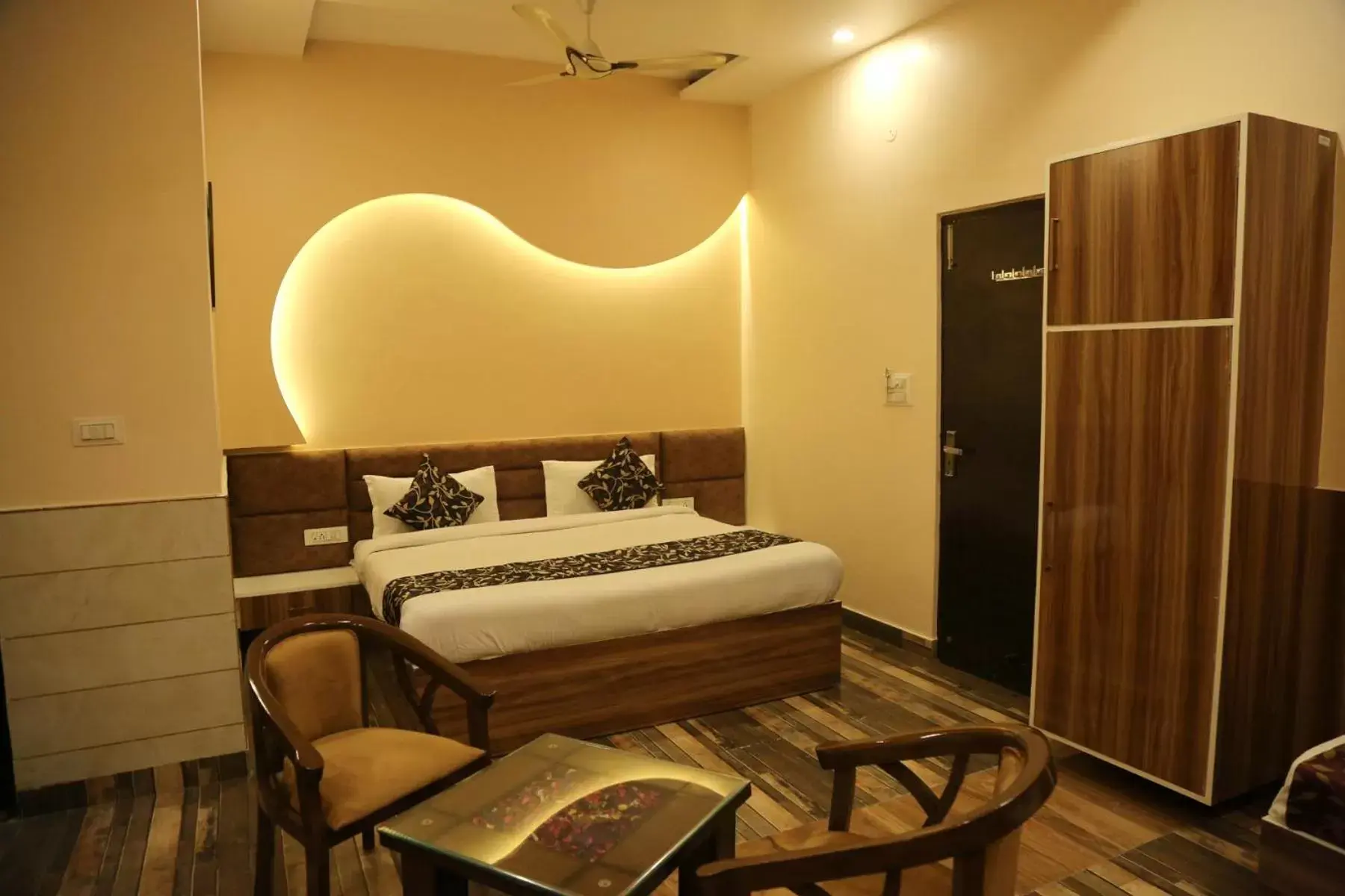 Bedroom, Bed in The Park View Hotel Bedroom, Bed in The Park View Hotel