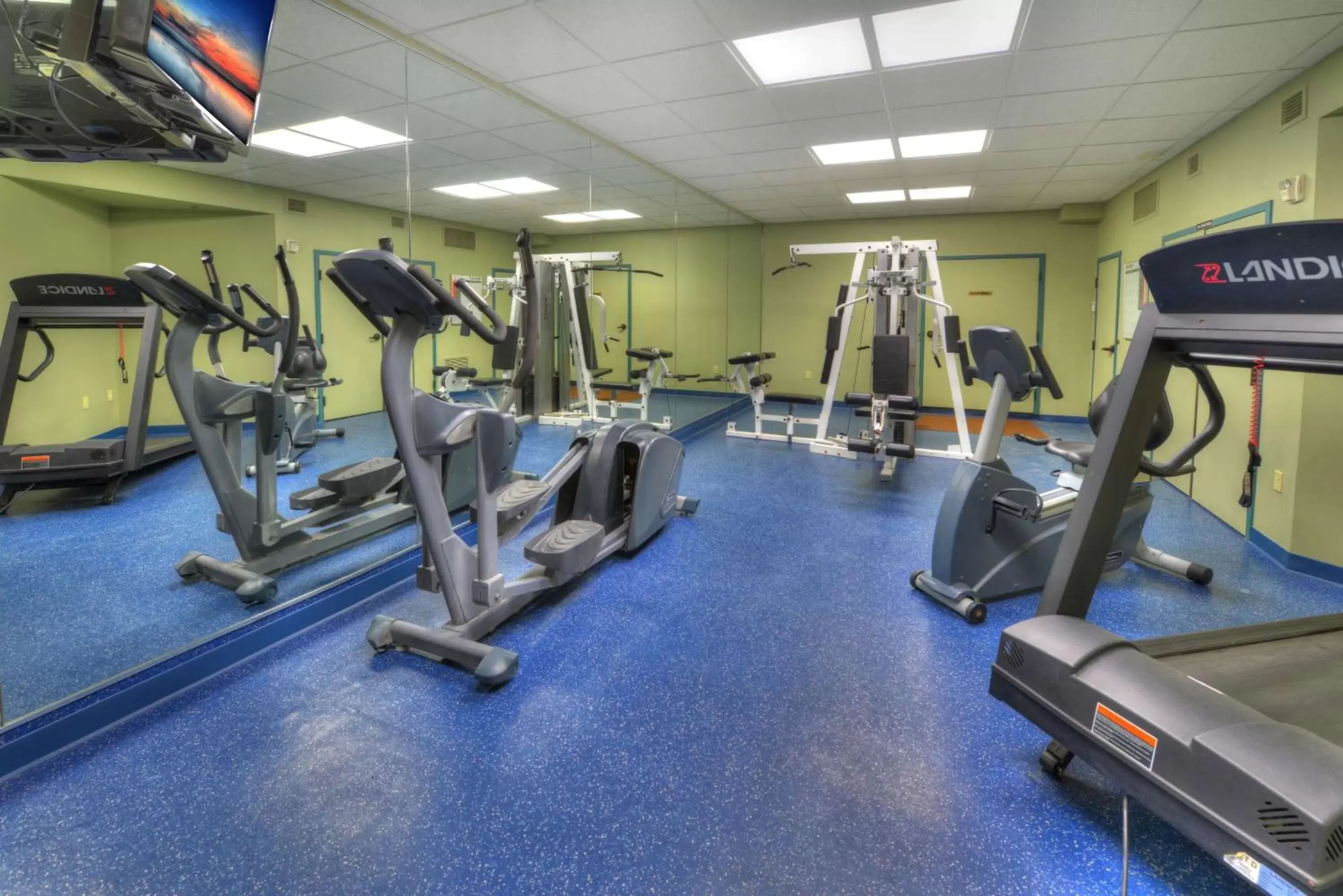 Fitness centre/facilities, Fitness Center/Facilities in Best Western Aku Tiki Inn