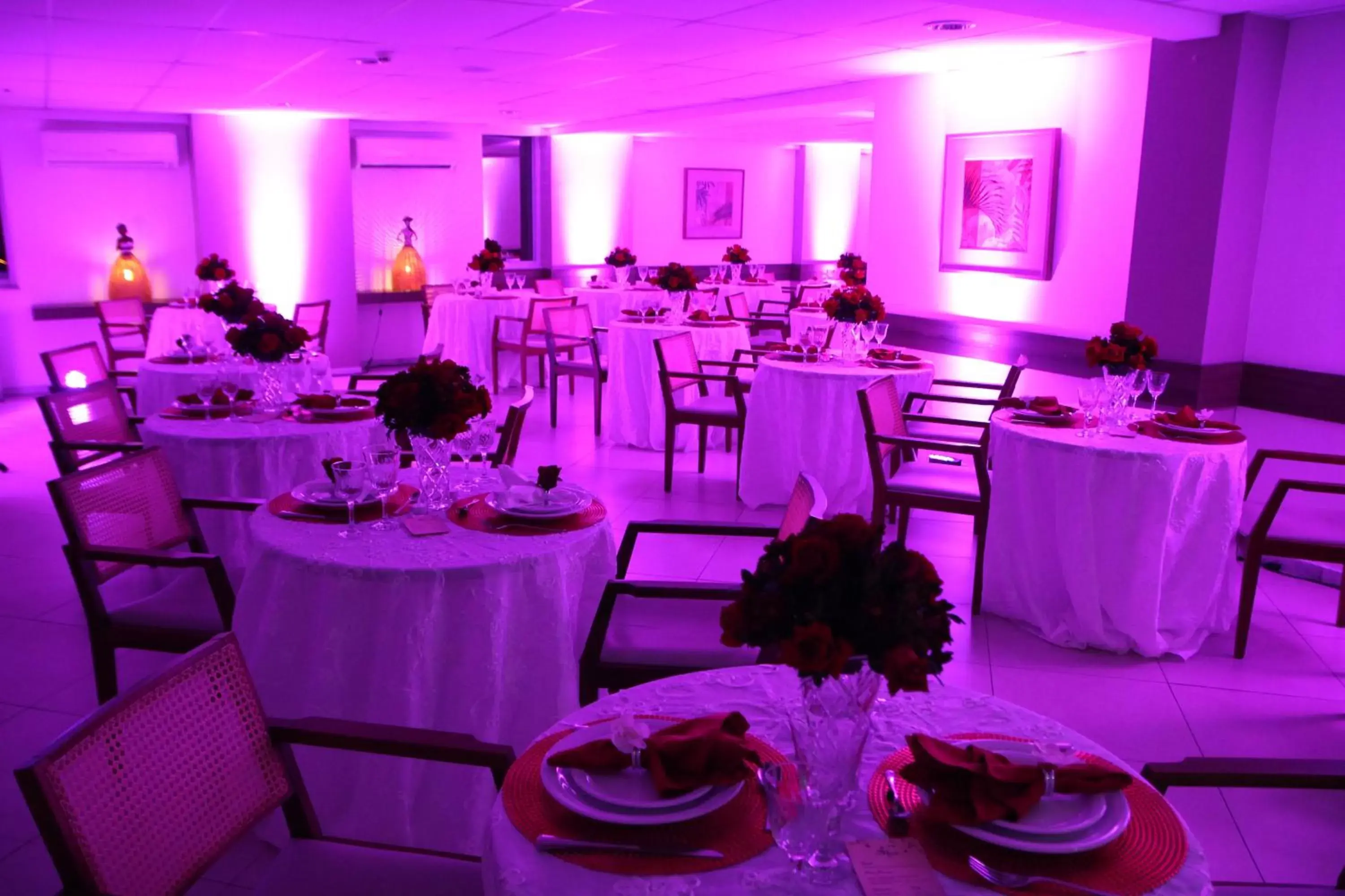 Restaurant/places to eat in Atmosfera Hotel Restaurant/places to eat in Atmosfera Hotel