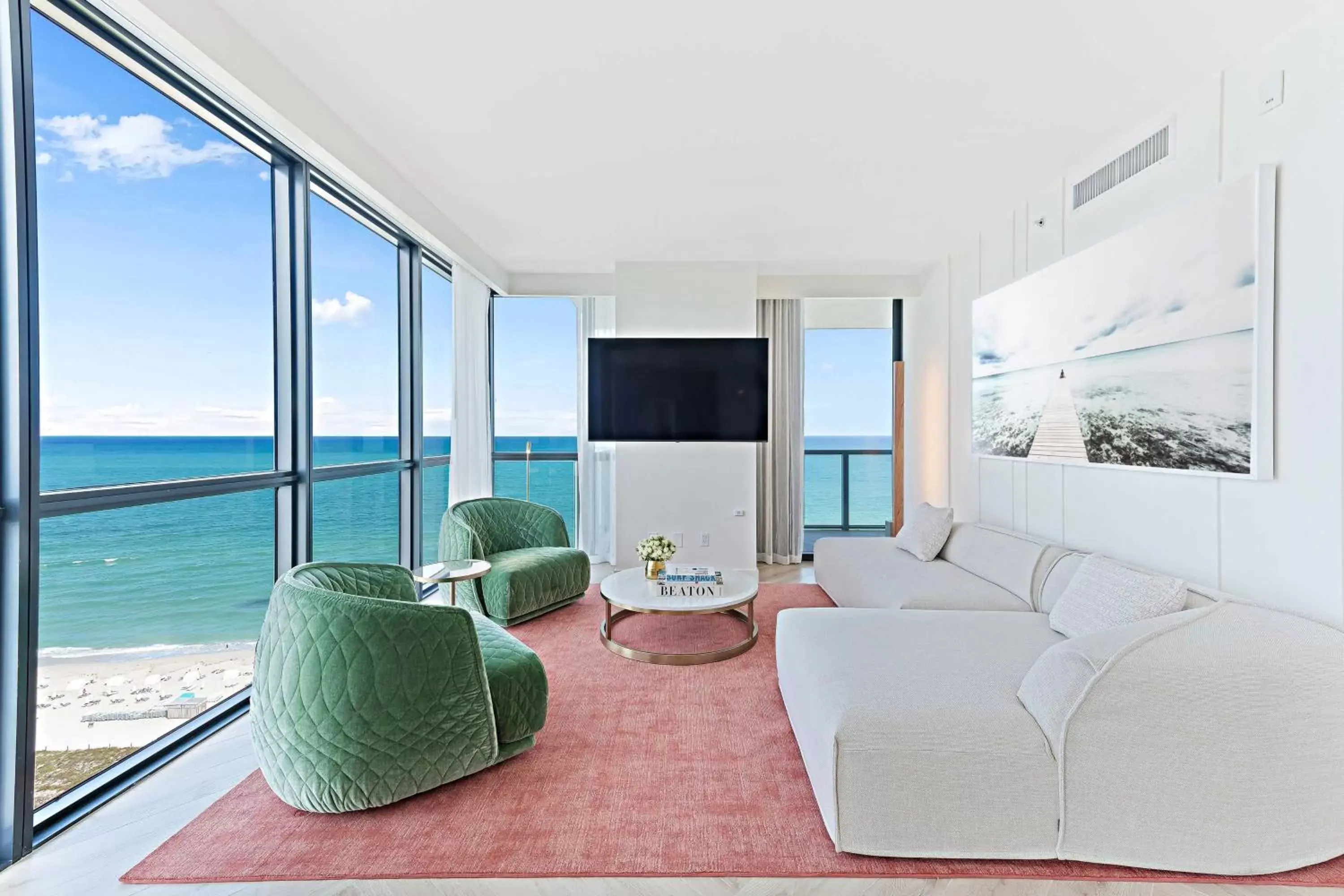 Living room, Seating Area in W South Beach