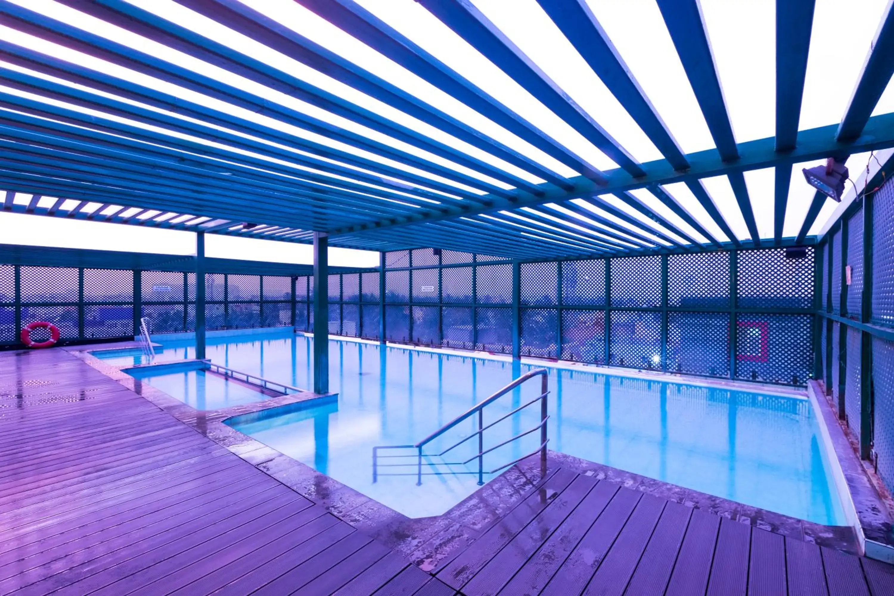 Restaurant/places to eat in Hotel Grand Residence Restaurant/places to eat in Hotel Grand Residence