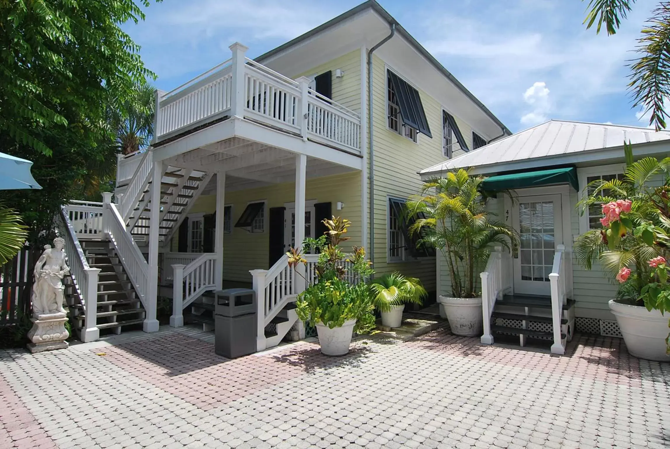 Facade/entrance, Property Building in The Cabana Inn Key West - Adult Exclusive