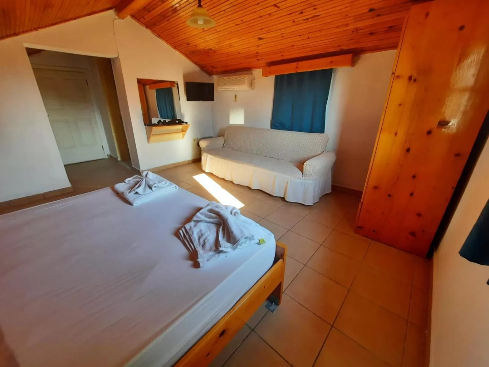 Bedroom, Bed in Summer Life Villa Apart