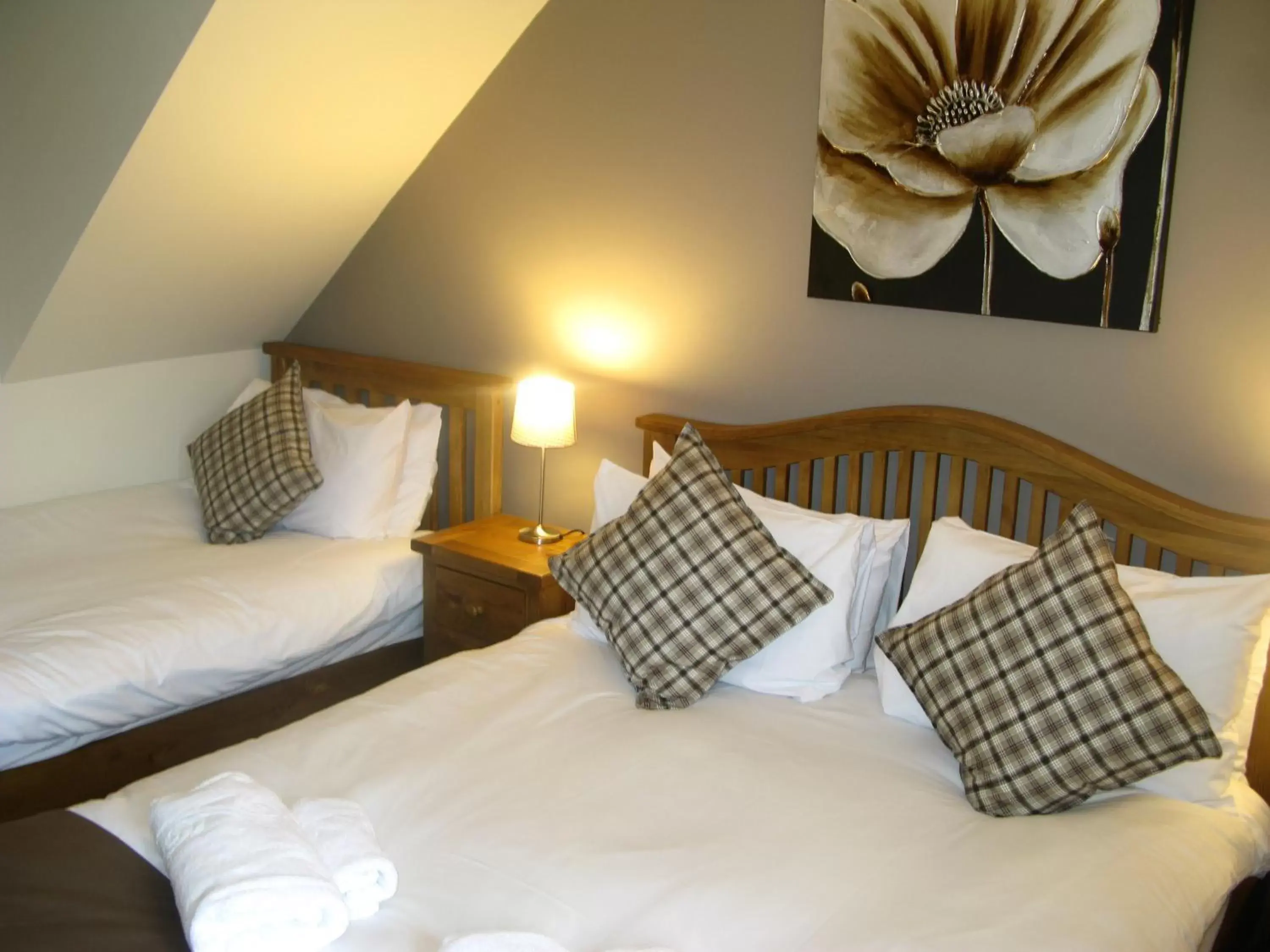 Bedroom, Bed in The Chequers Inn