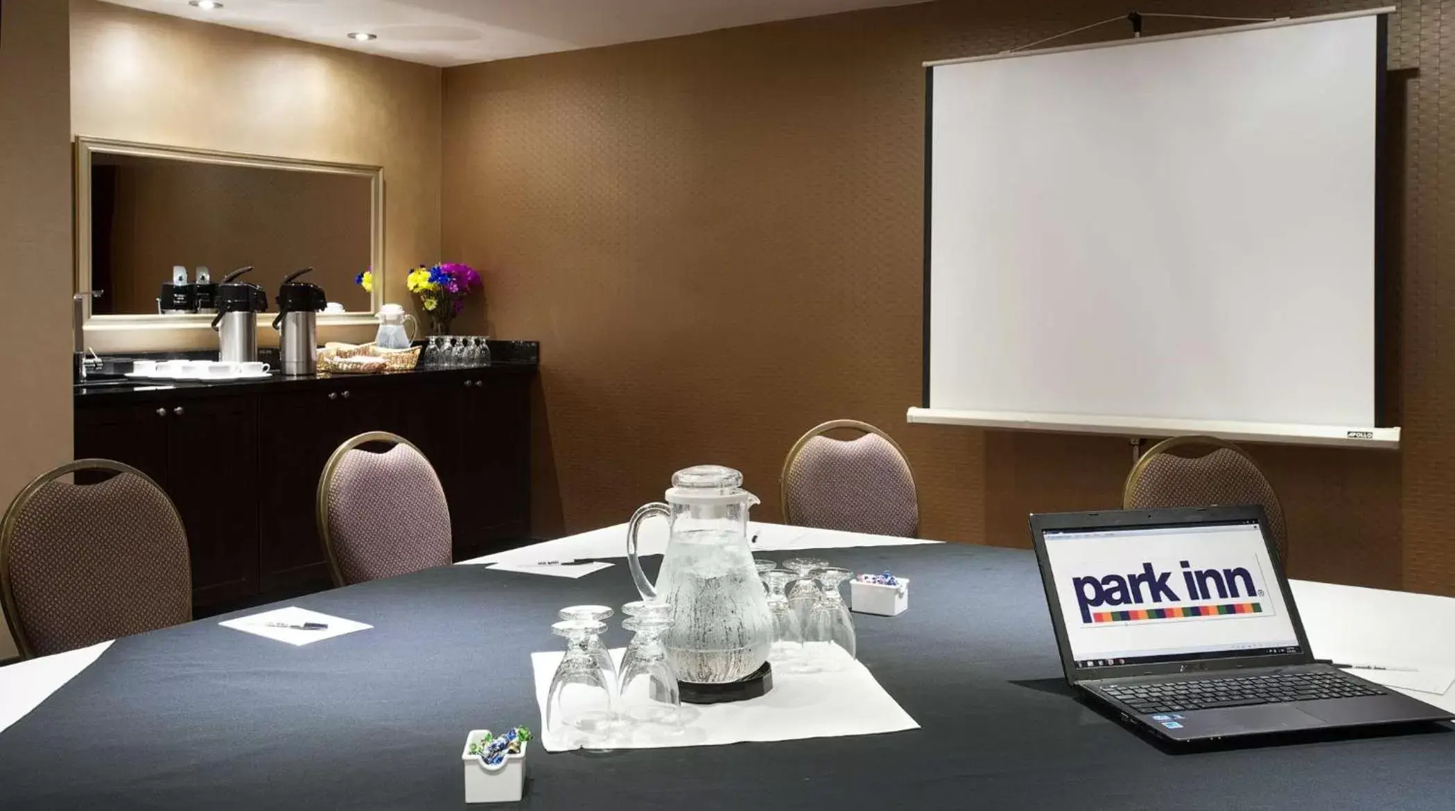 On site, Business Area/Conference Room in Park Inn by Radisson Toronto-Markham