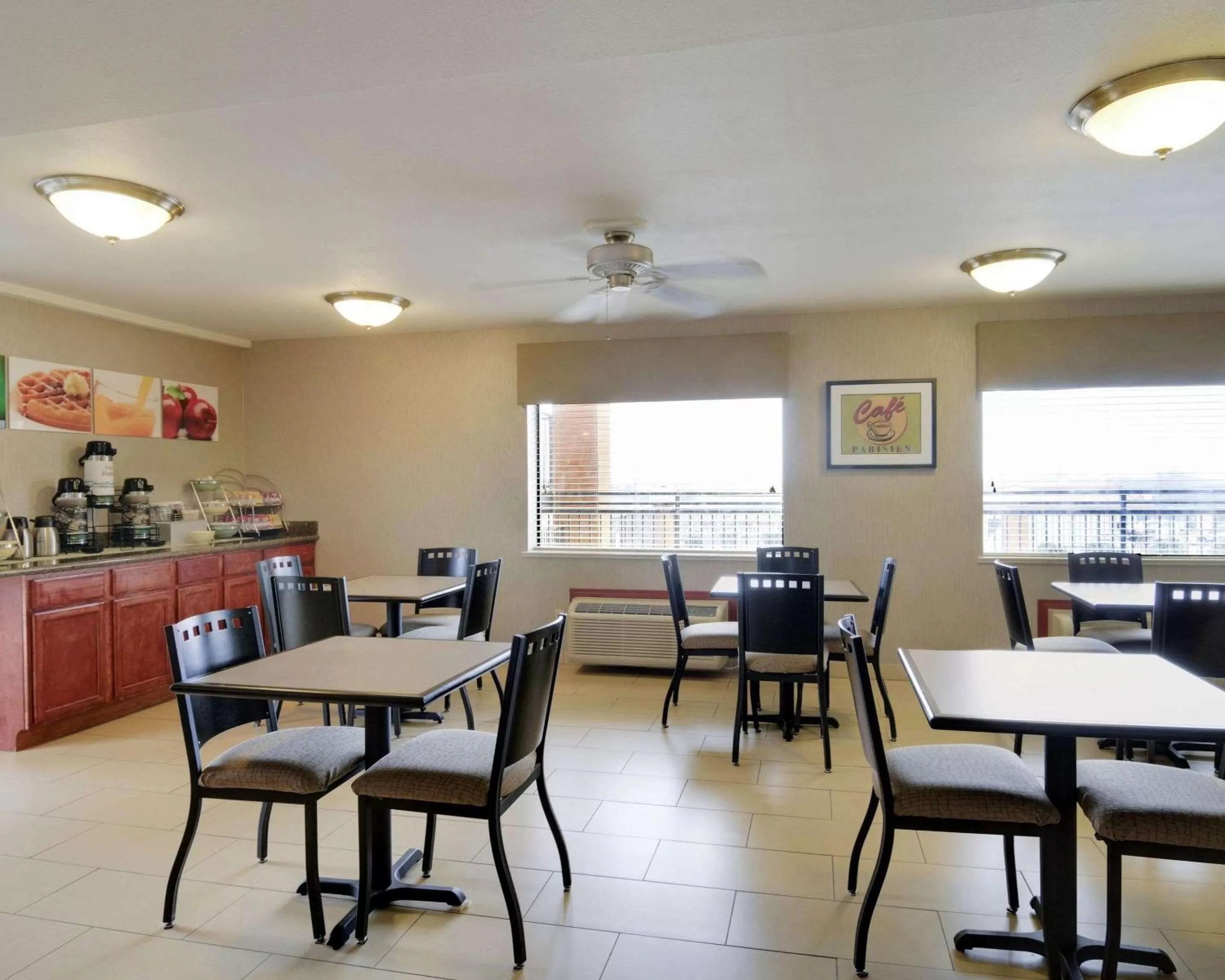 Restaurant/places to eat in Quality Inn & Suites Clarksville