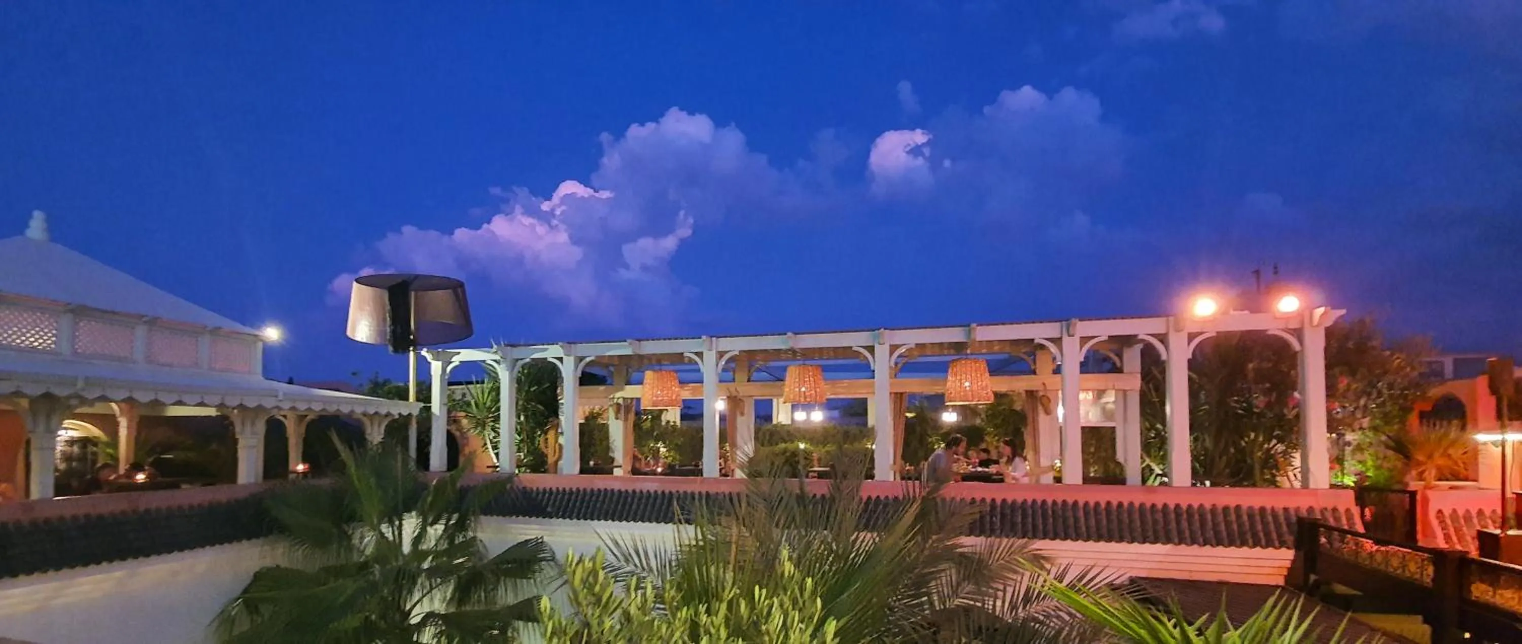 Property building in Riad Monceau