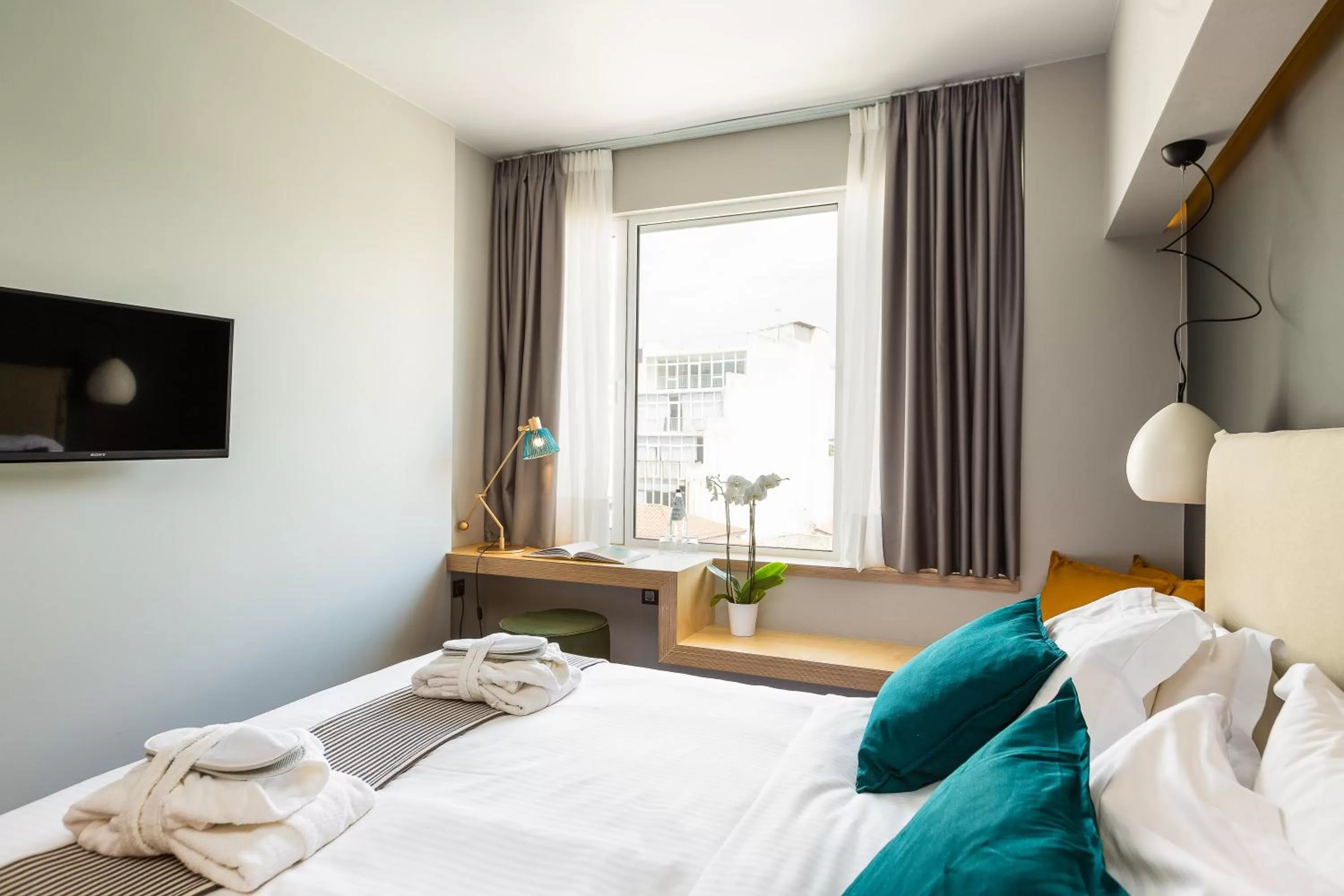 TV and multimedia, Bed in St. Bjur Suites