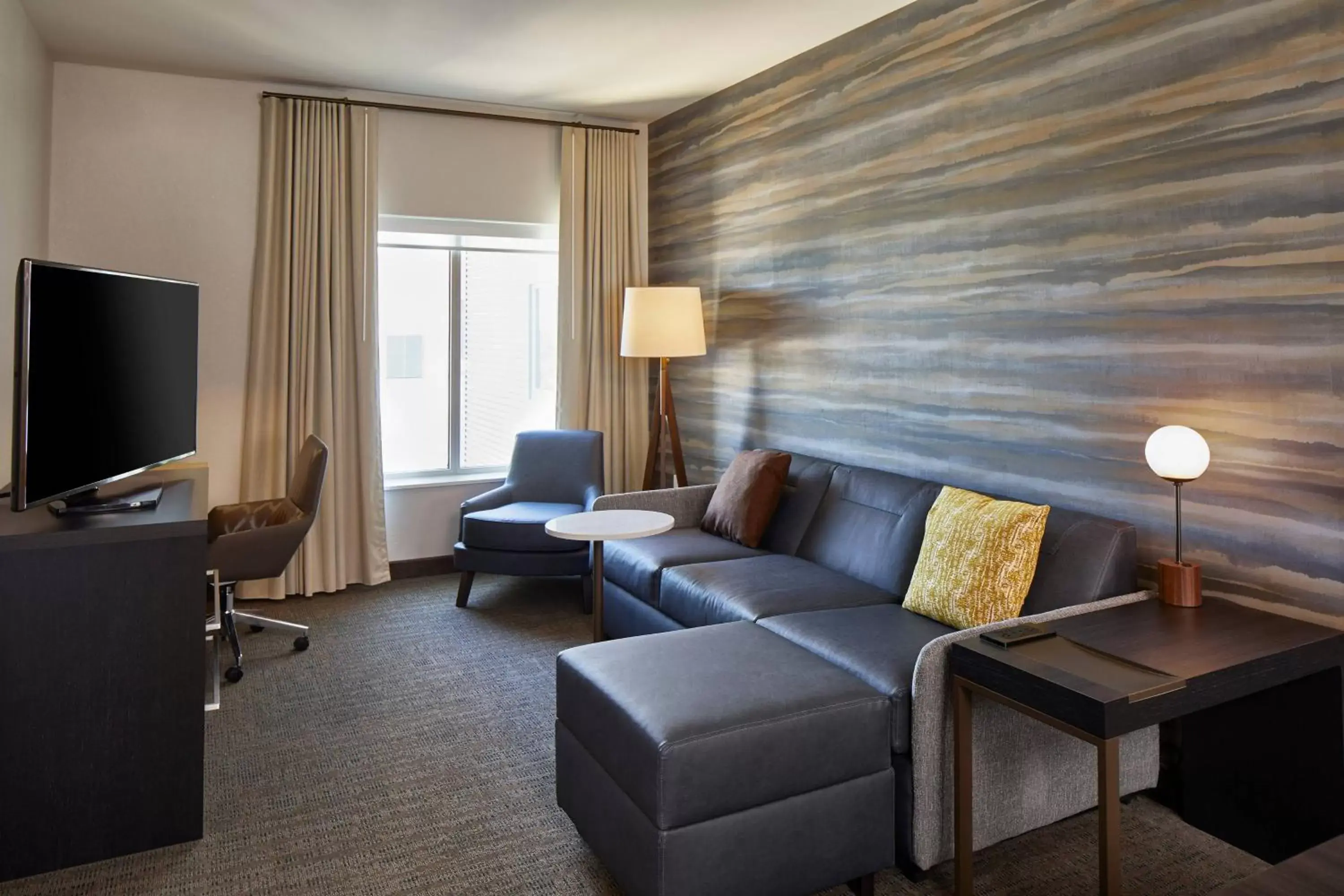 Living room, Seating Area in Residence Inn by Marriott Cleveland University Circle/Medical Center