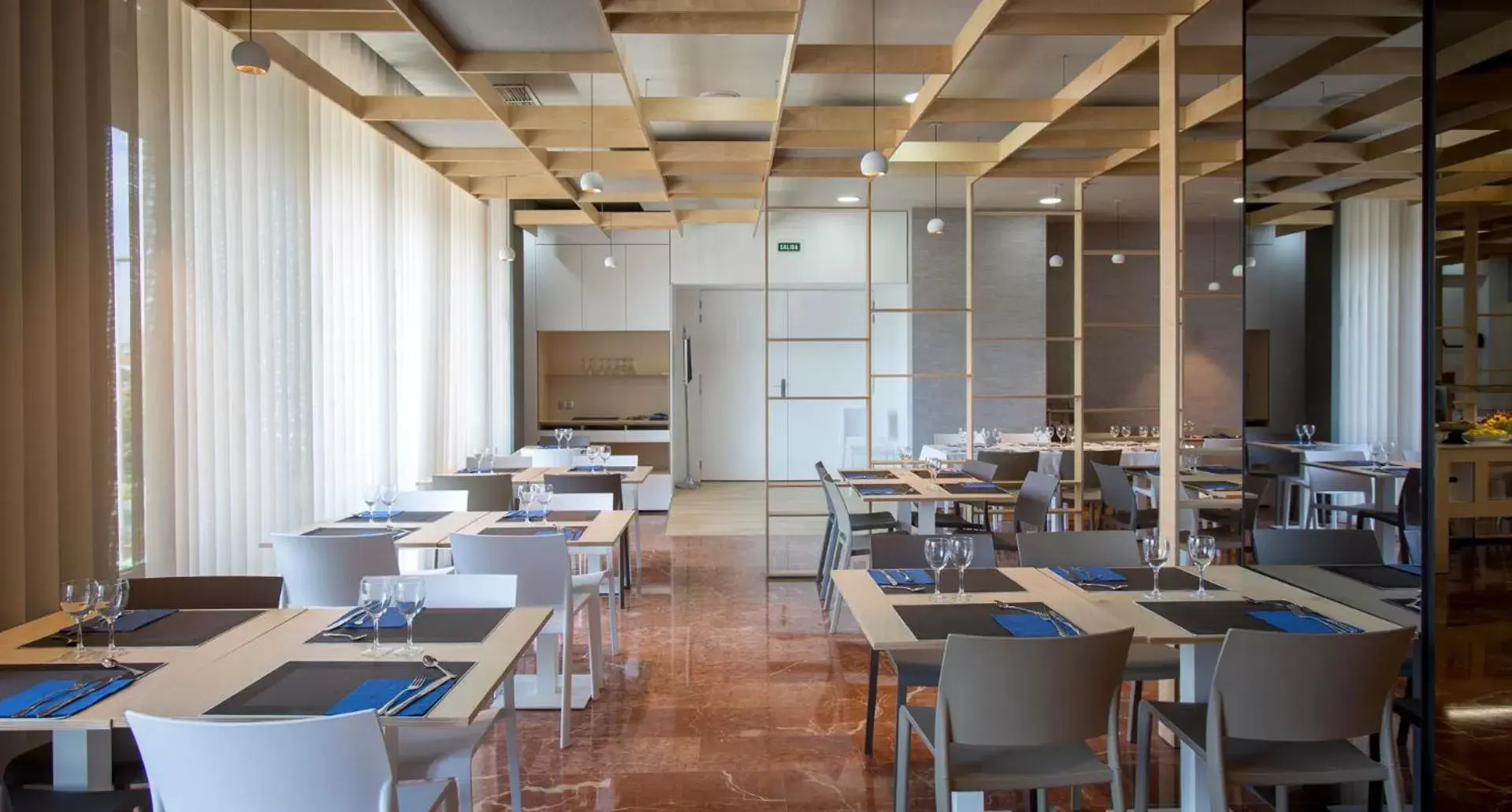 Restaurant/Places to Eat in Hotel Olympia Valencia