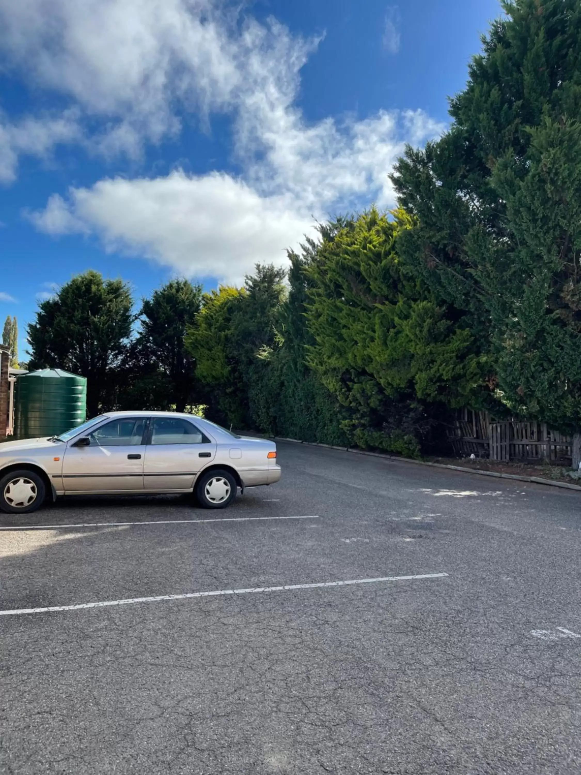 Parking in Sandstock Motor Inn Armidale