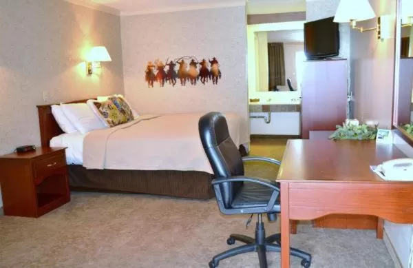 Covered Wagon Motel Lusk WY