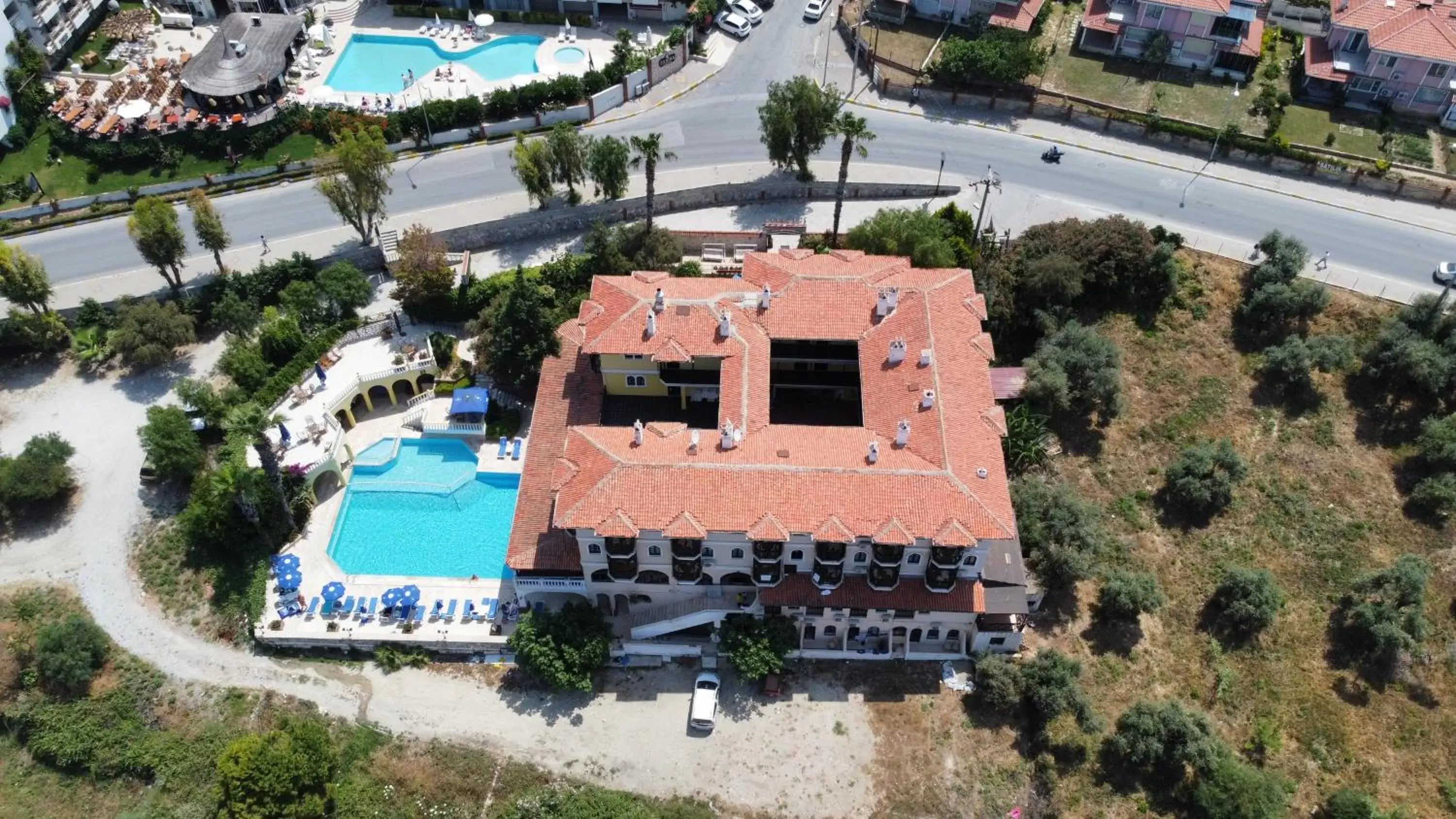 Property building, Bird's-eye View in Altinsaray Hotel