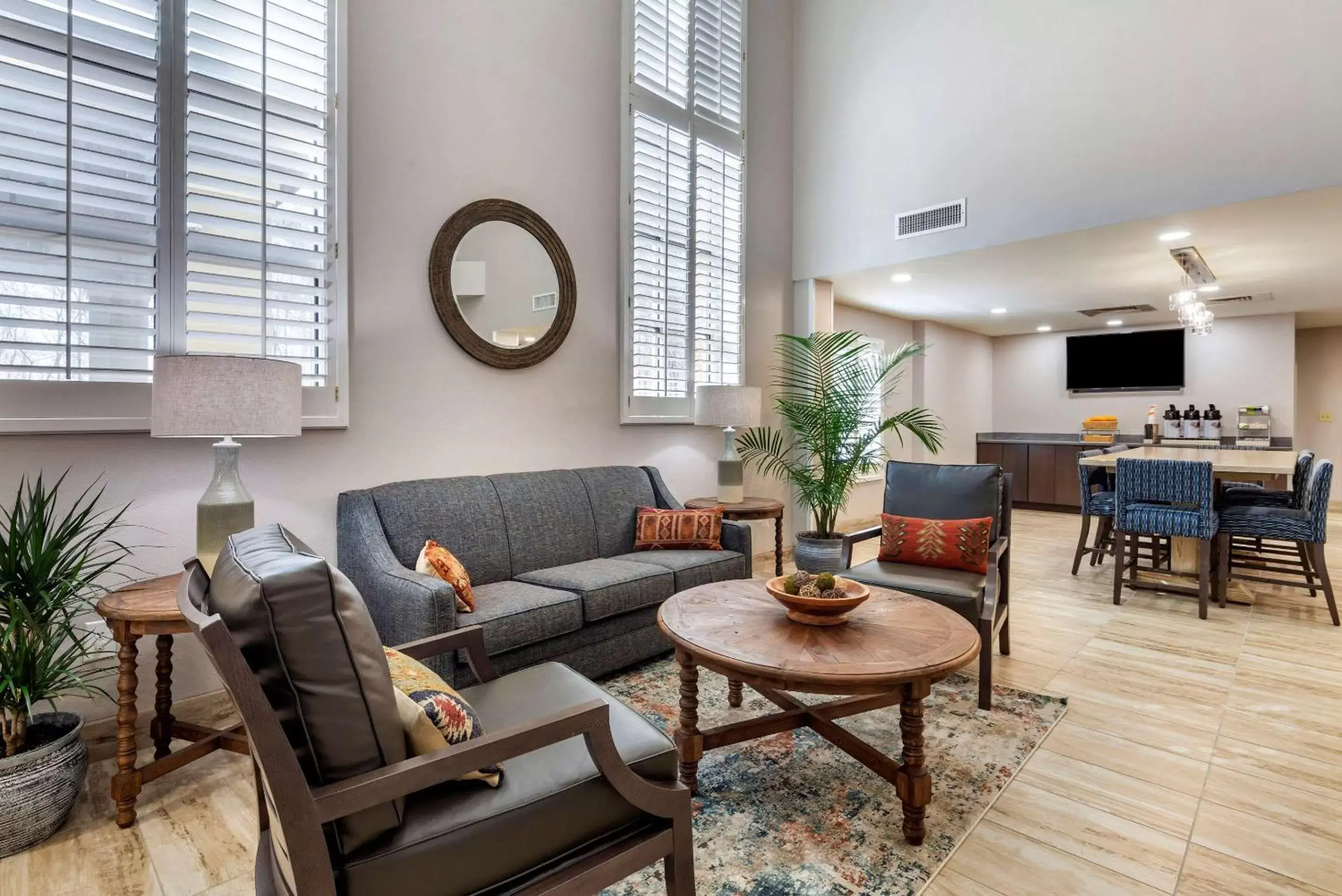 Lobby or reception, Seating Area in Comfort Suites near Birkdale Village - Huntersville