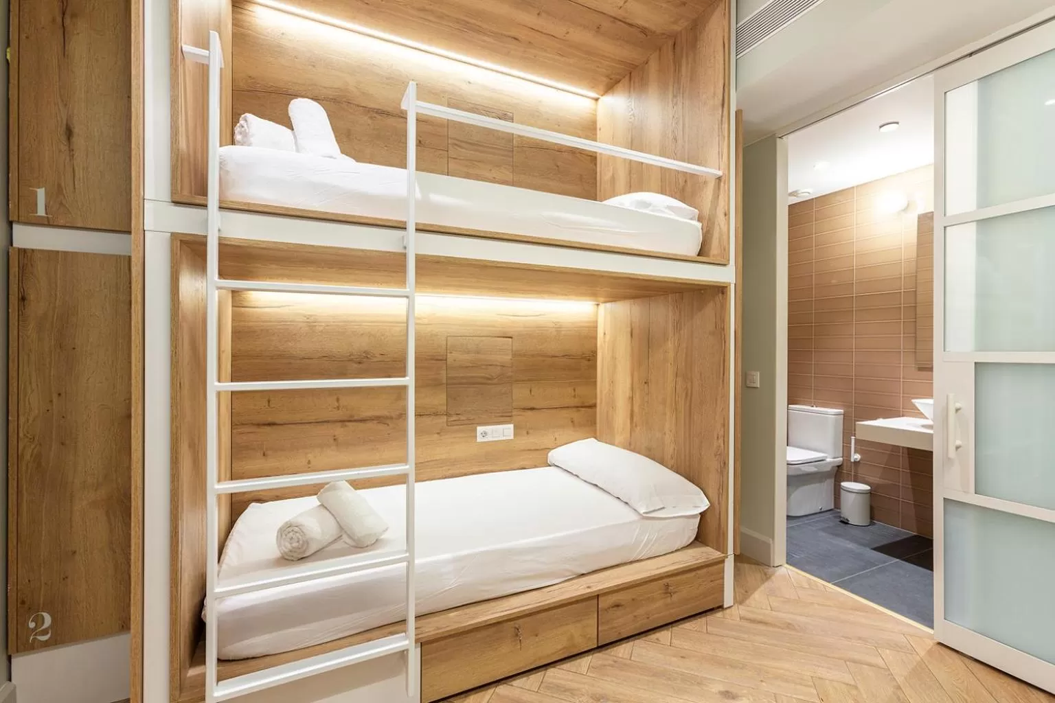 bunk bed, Bed in Weflating City Center