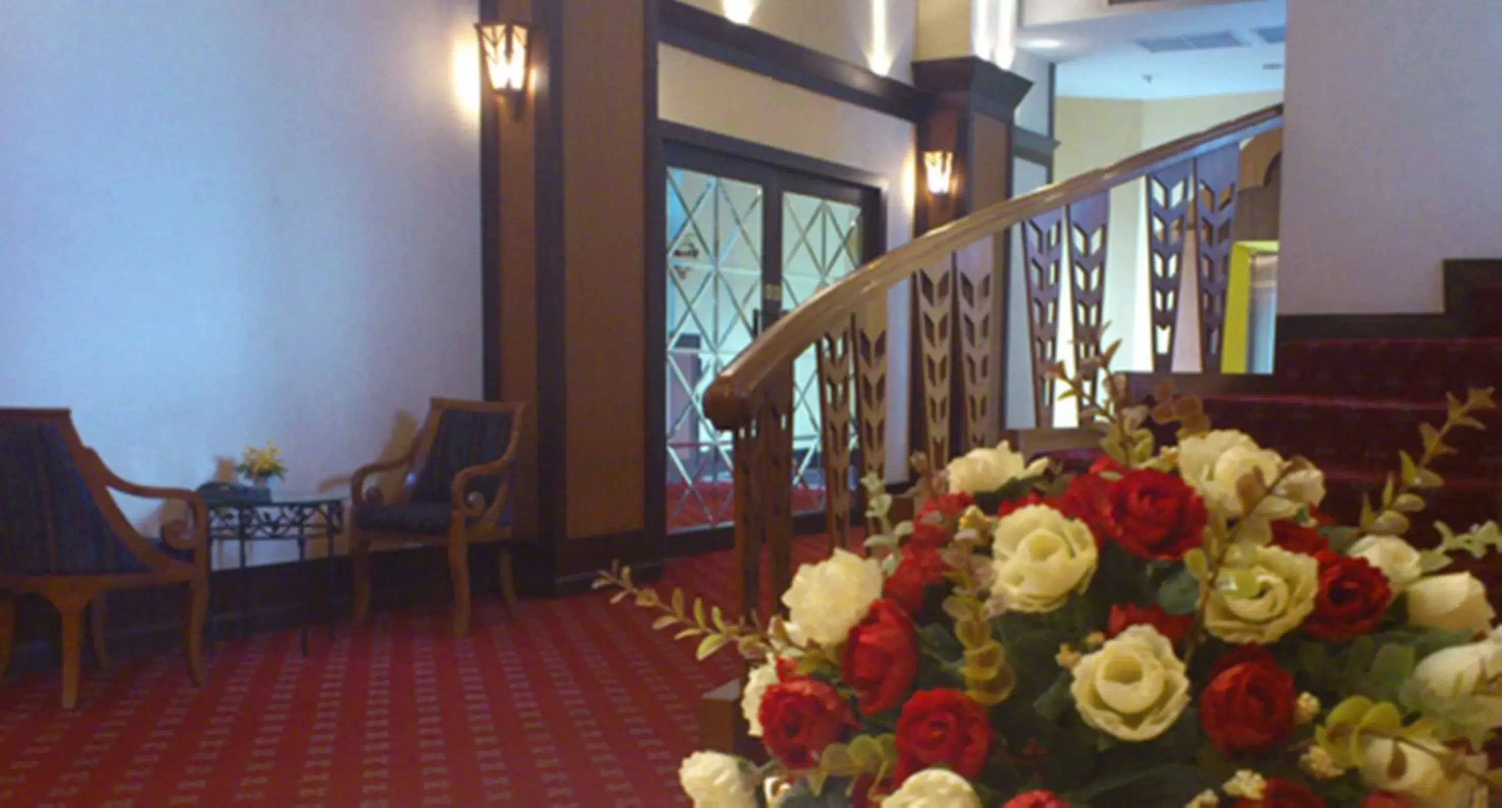 Lobby or reception in Royal Lanna Hotel