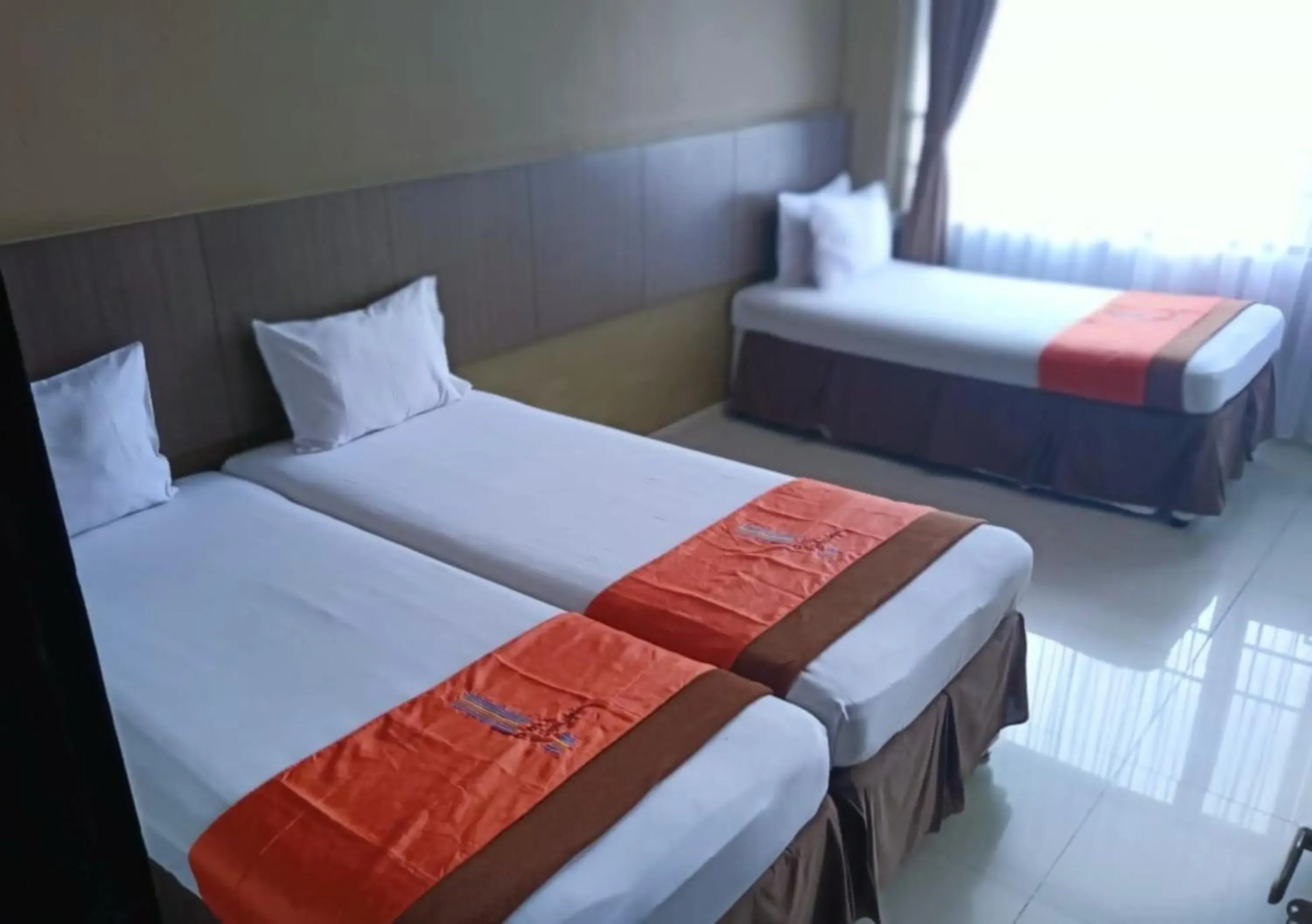 Bedroom, Bed in Hotel Bumi Makmur Indah Lembang