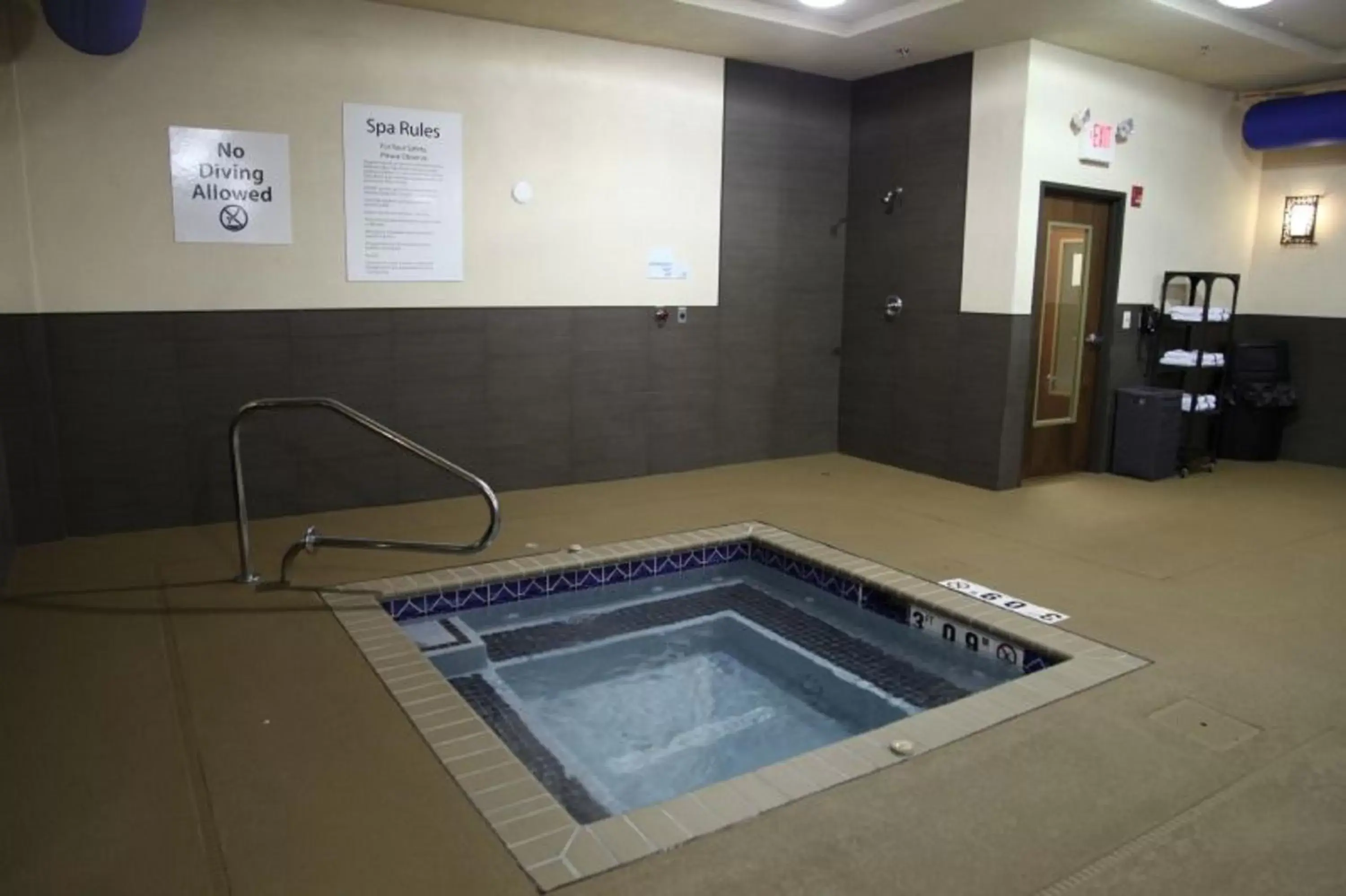 Swimming Pool in Holiday Inn Express & Suites - Huntsville Airport, an IHG Hotel