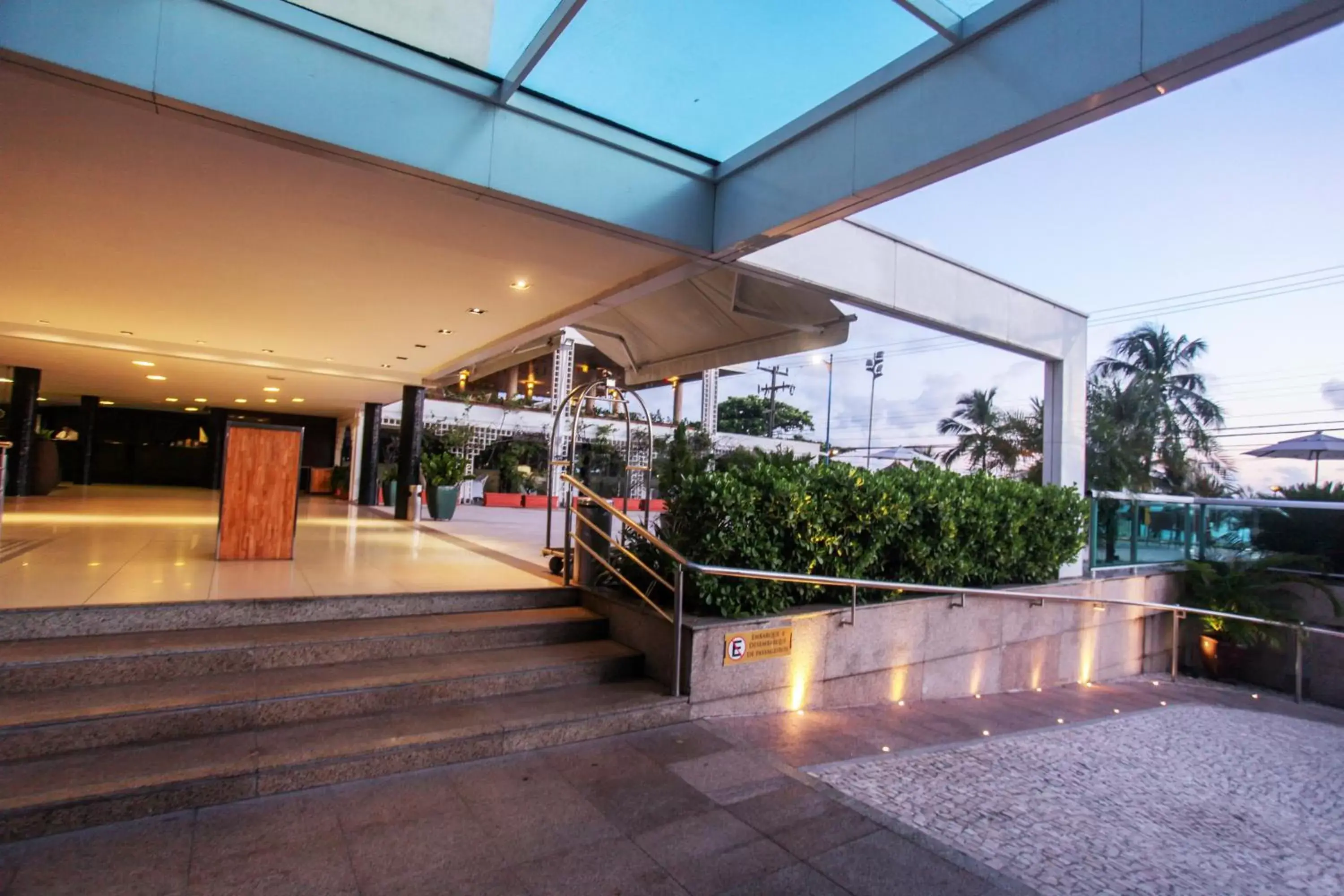 Facade/entrance in Mareiro Hotel