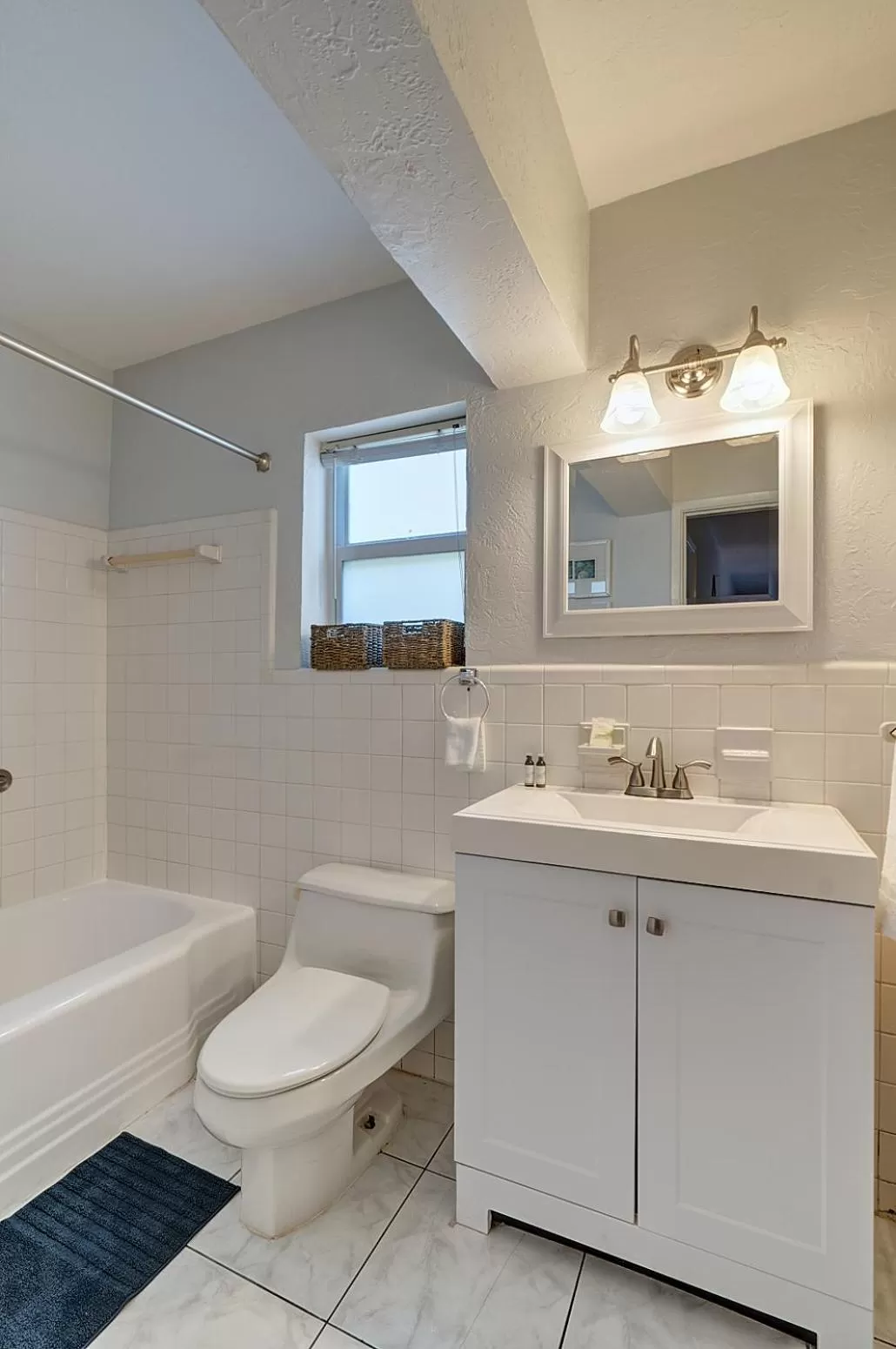 Bathroom in 4145 By The Sea Inn & Suites