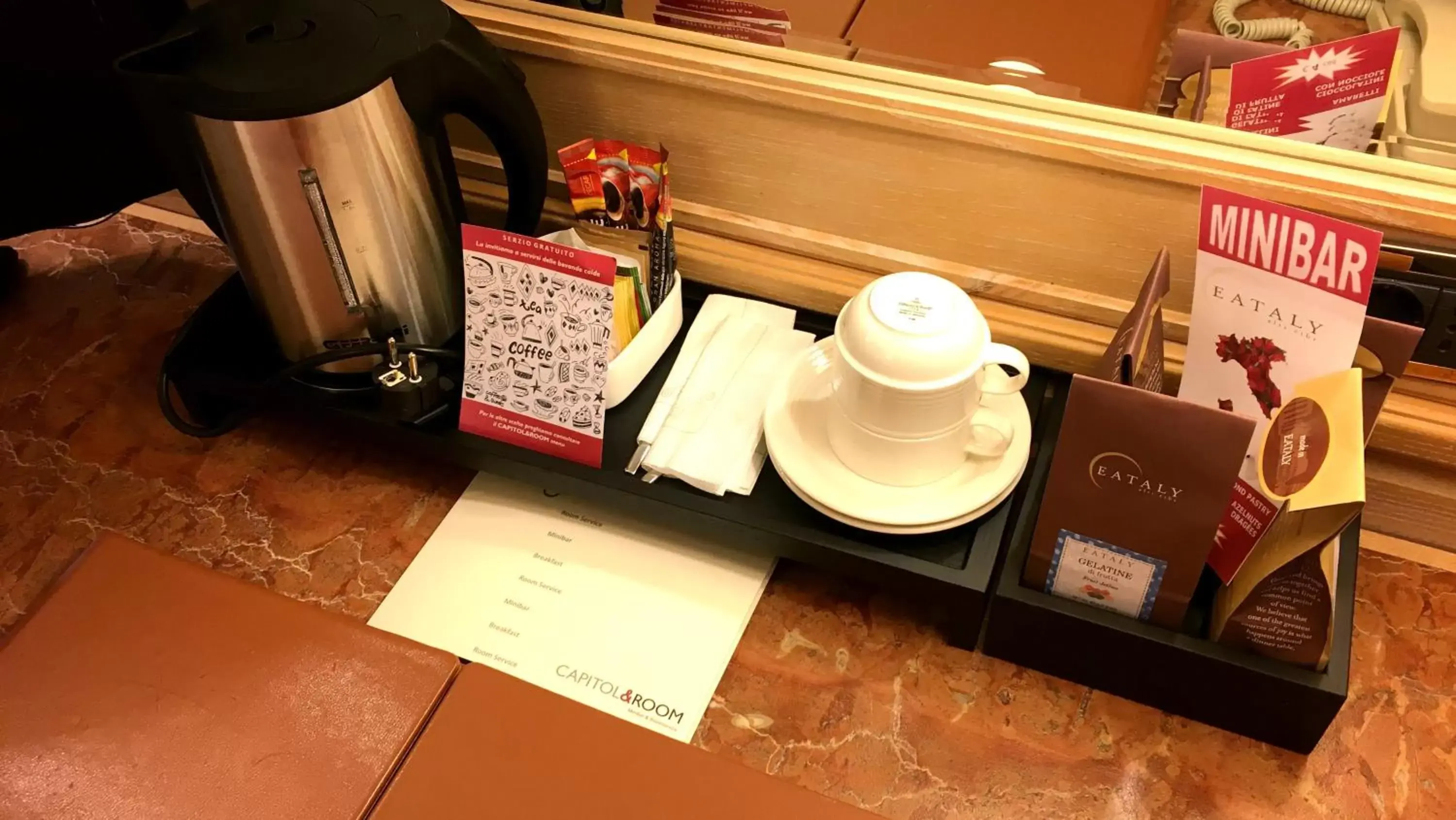 Coffee/tea facilities in Hotel Capitol Milano