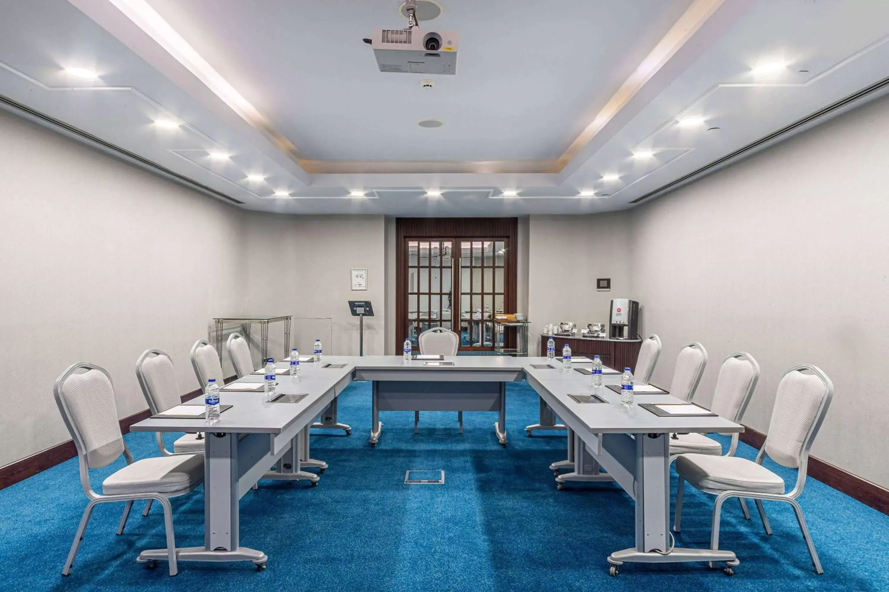 Meeting/conference room in Wyndham Grand Istanbul Kalamış Marina Hotel