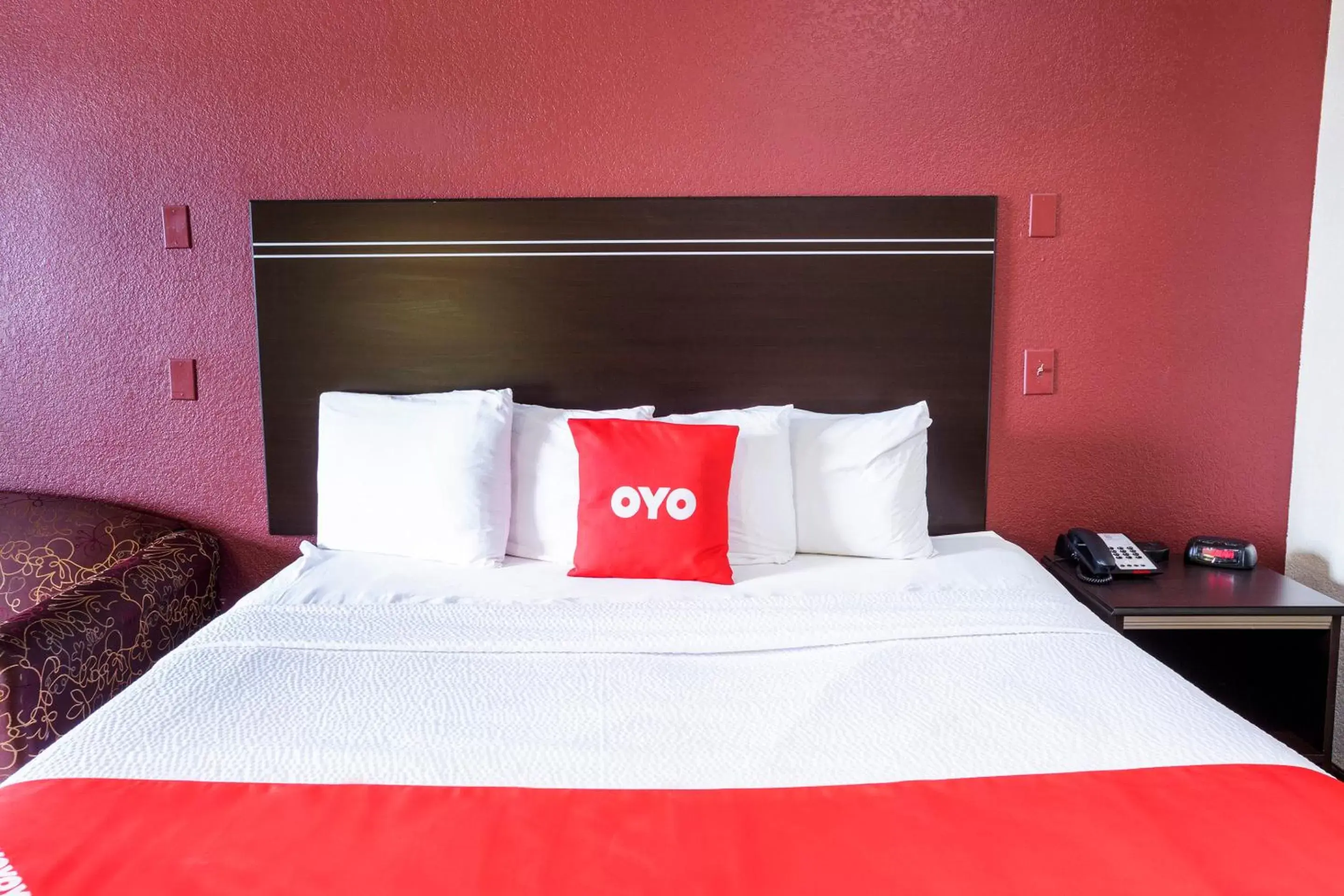 Bedroom, Bed in OYO Hotel LSU