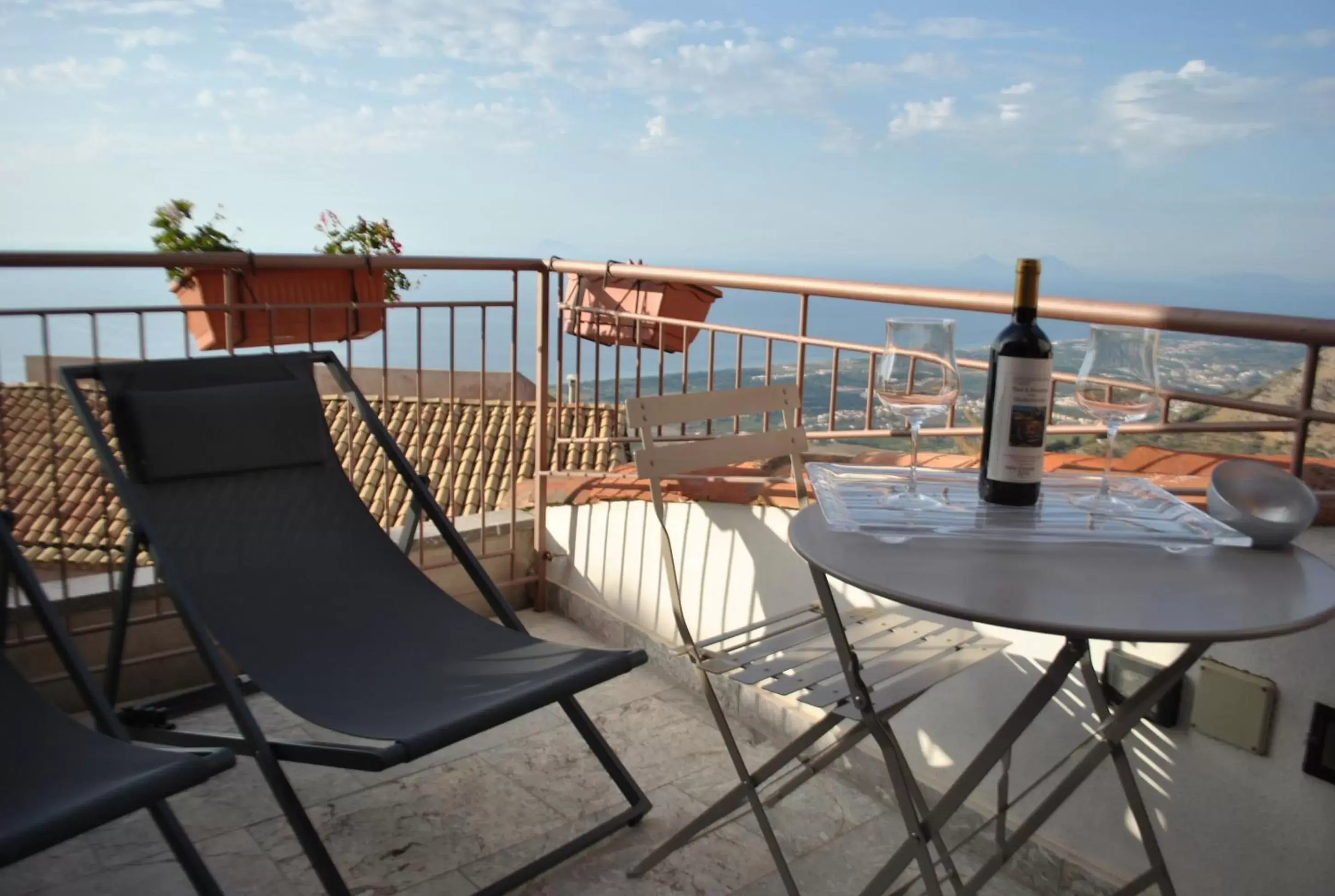 Inner courtyard view in Bed & Breakfast StudioArcodia