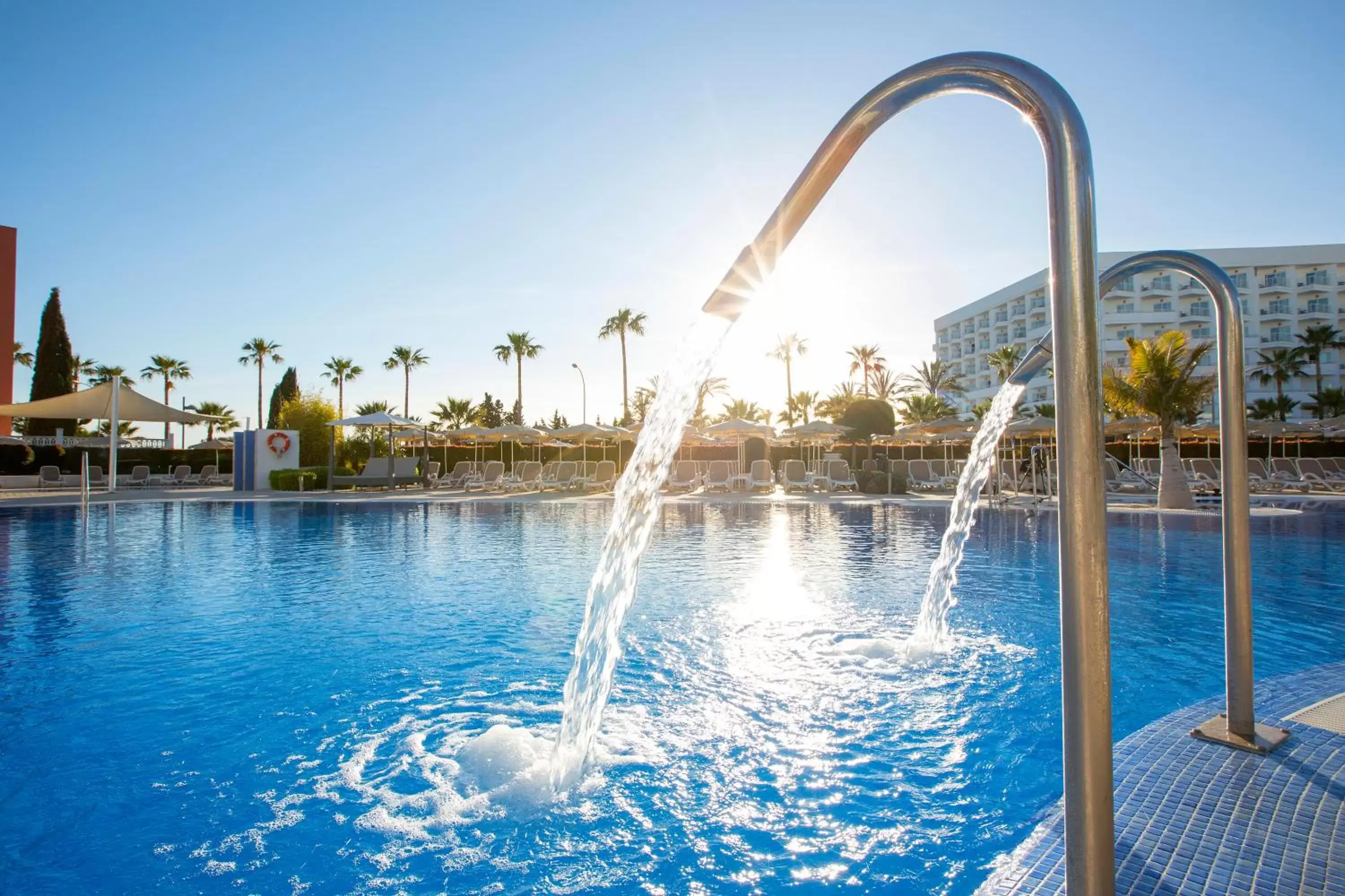 Swimming Pool in Hipotels Cala Millor Park