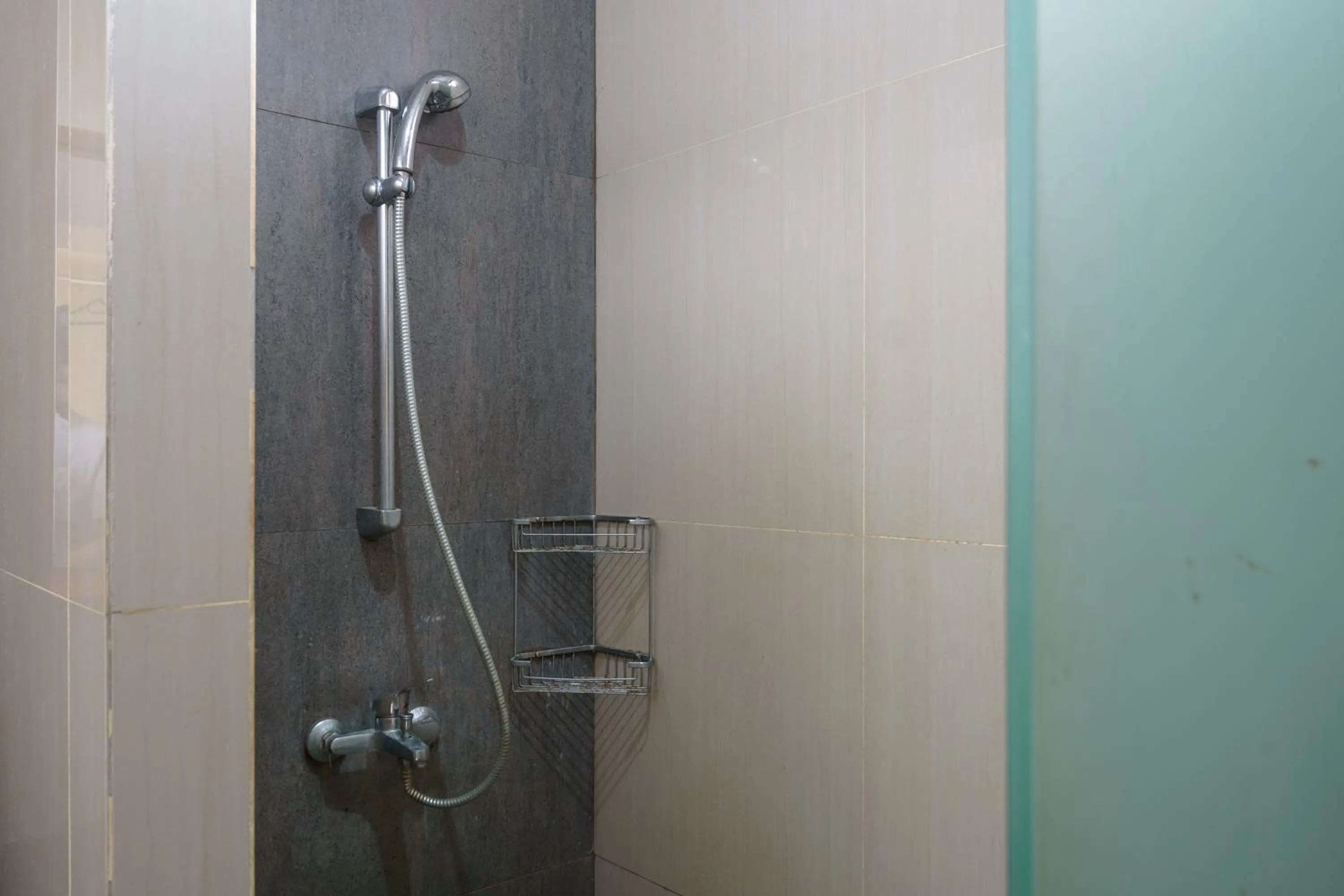 RedDoorz Plus at Hotel Negeri Baru Lodaya Puncak