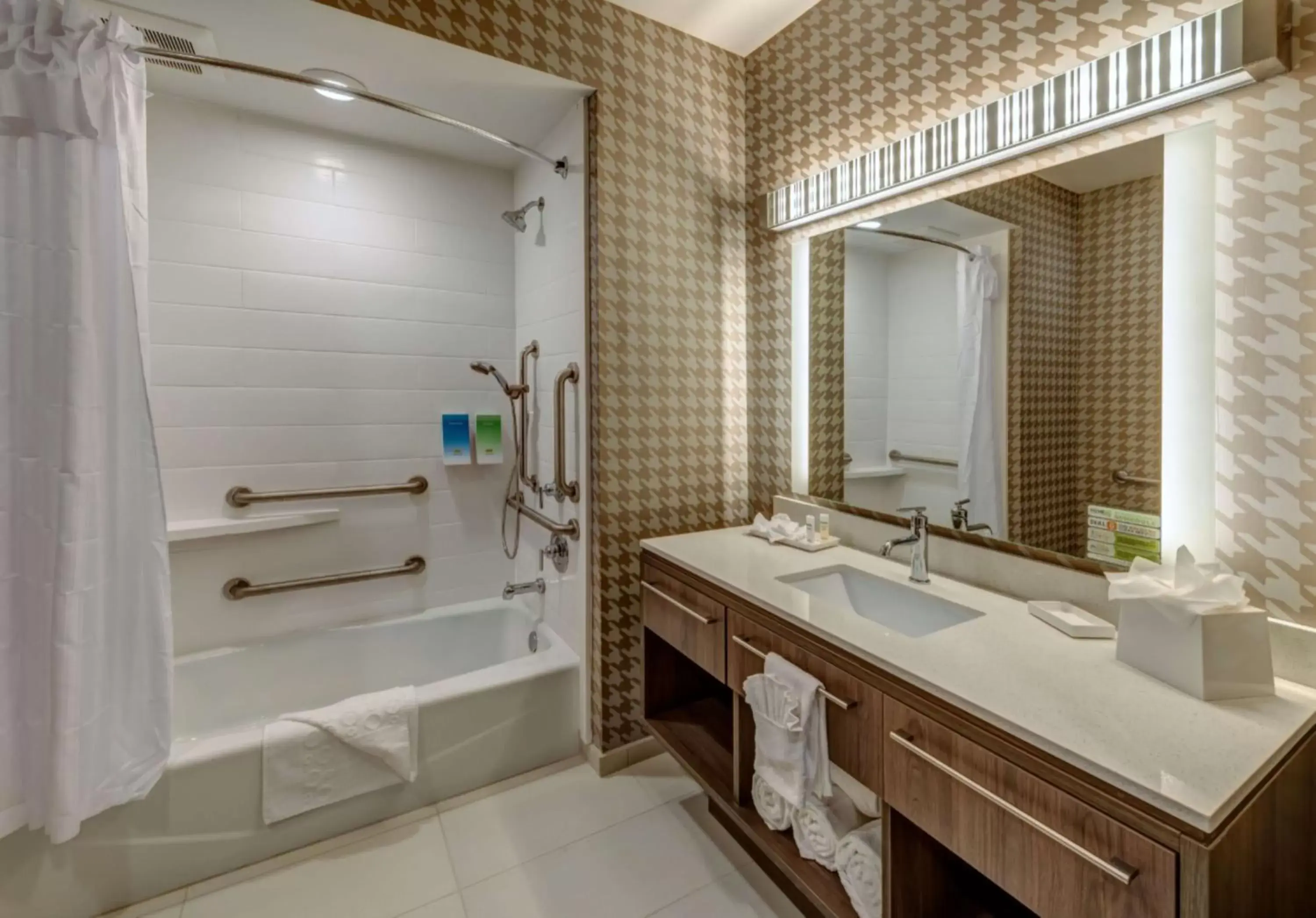 Bathroom in Home2 Suites By Hilton Reno