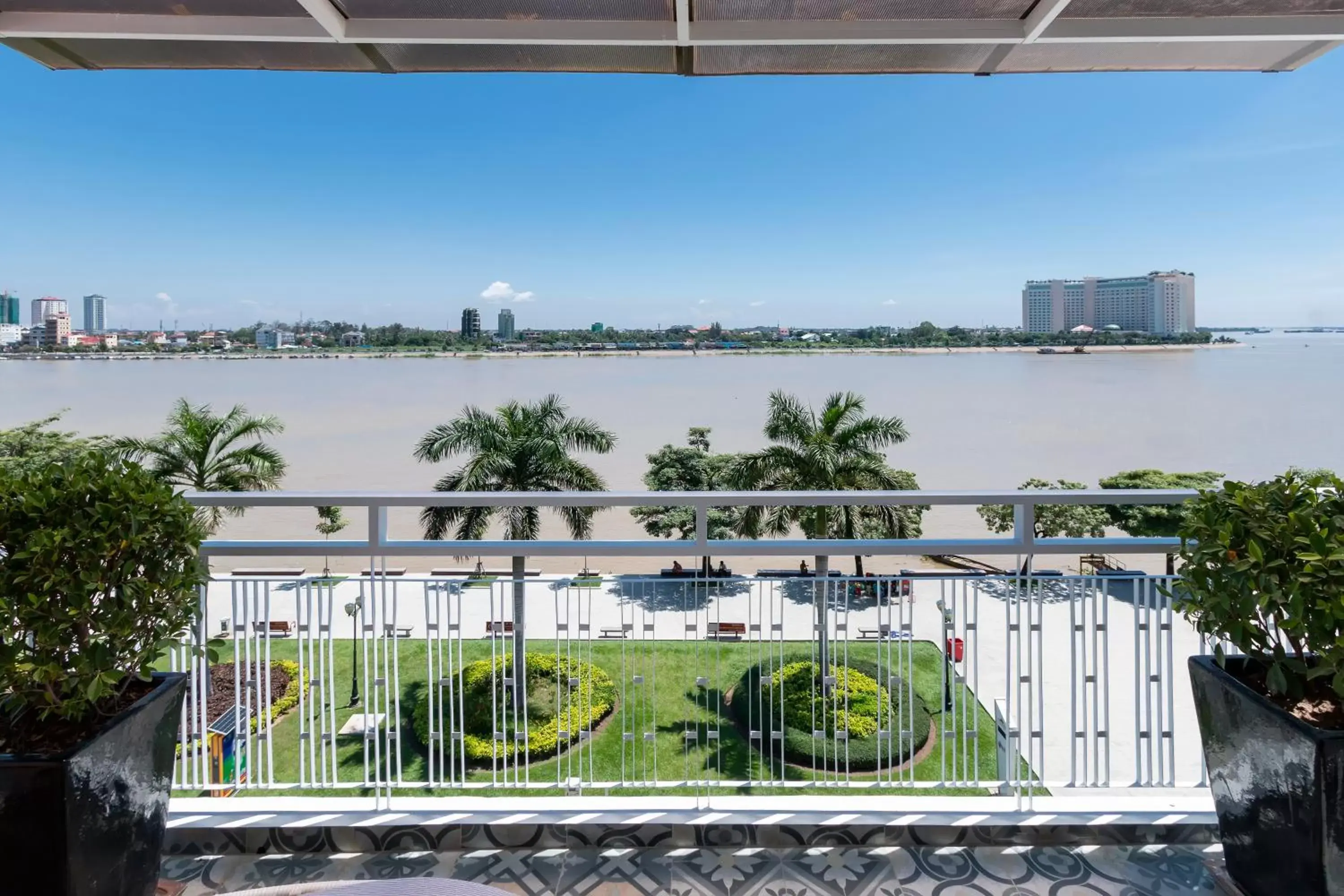 Balcony/Terrace in TAO Riverside Residence