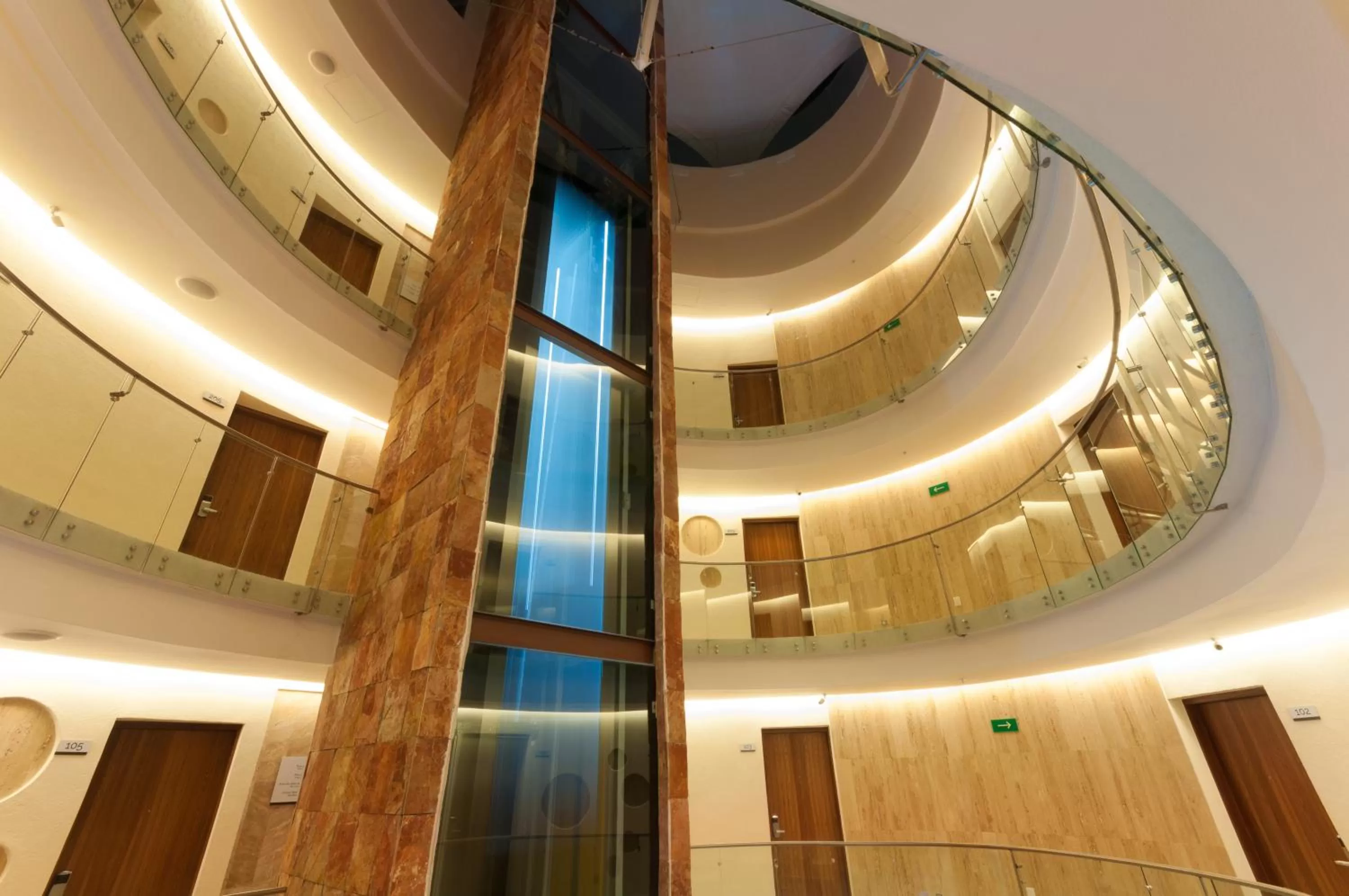 Lobby or reception in Senses Quinta Avenida Adults Only Hotel By Artisan