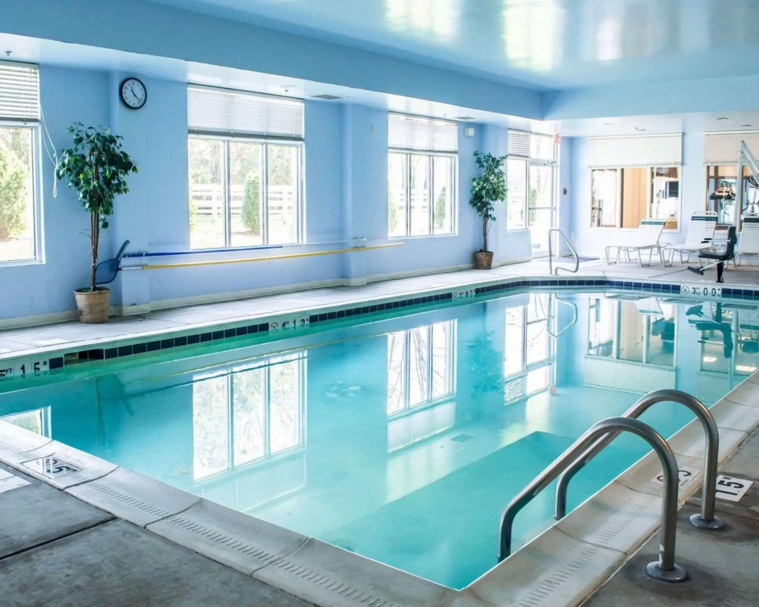 Swimming Pool in Sleep Inn & Suites Laurel