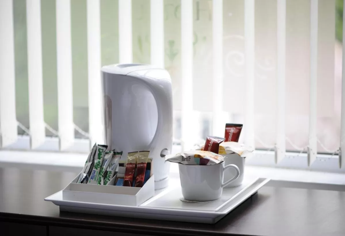 Coffee/tea facilities in Victoria Park Hotel