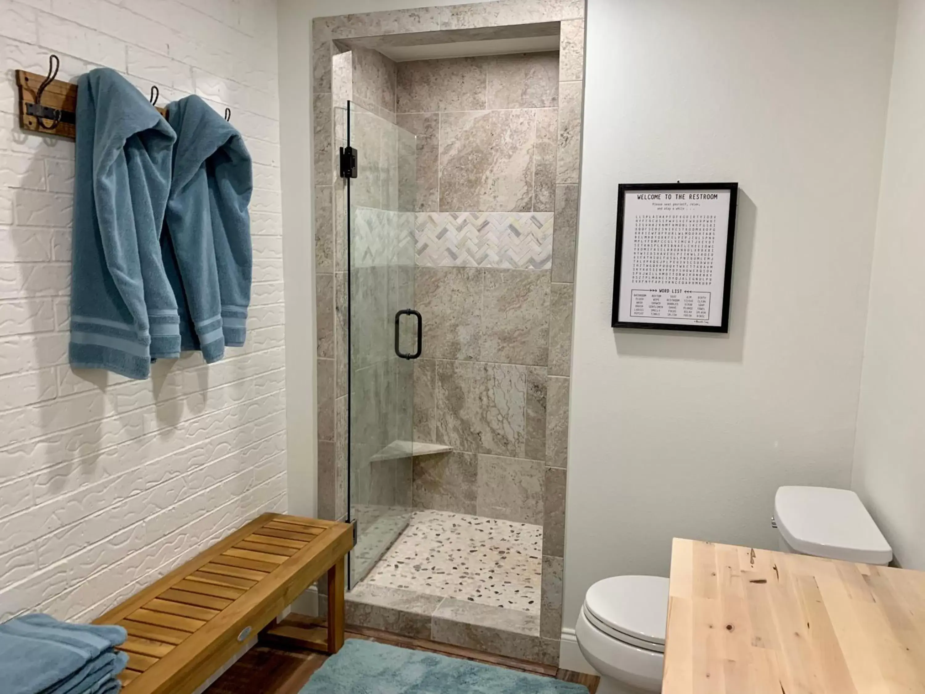 Toilet, Bathroom in Lamb's Rest Inn