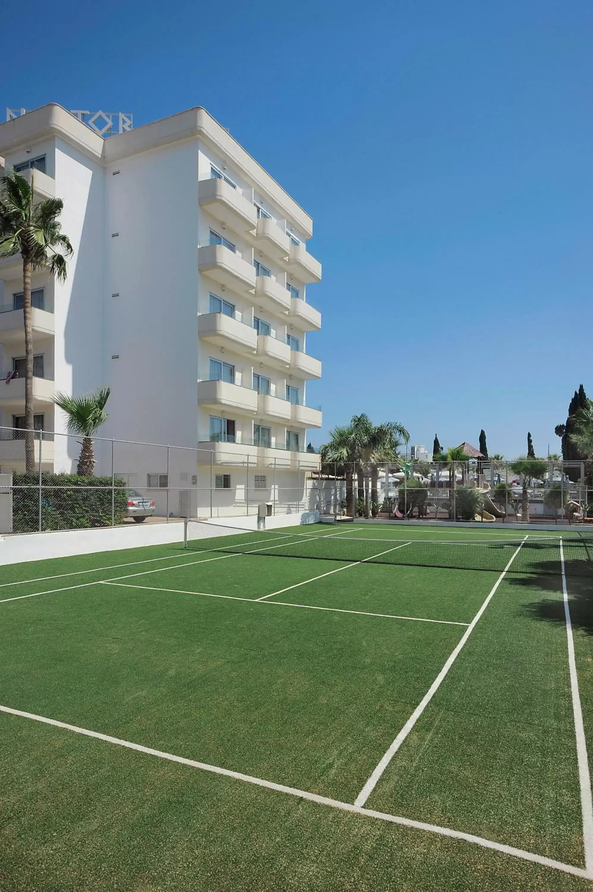 Tennis court, Property Building in Nestor Hotel