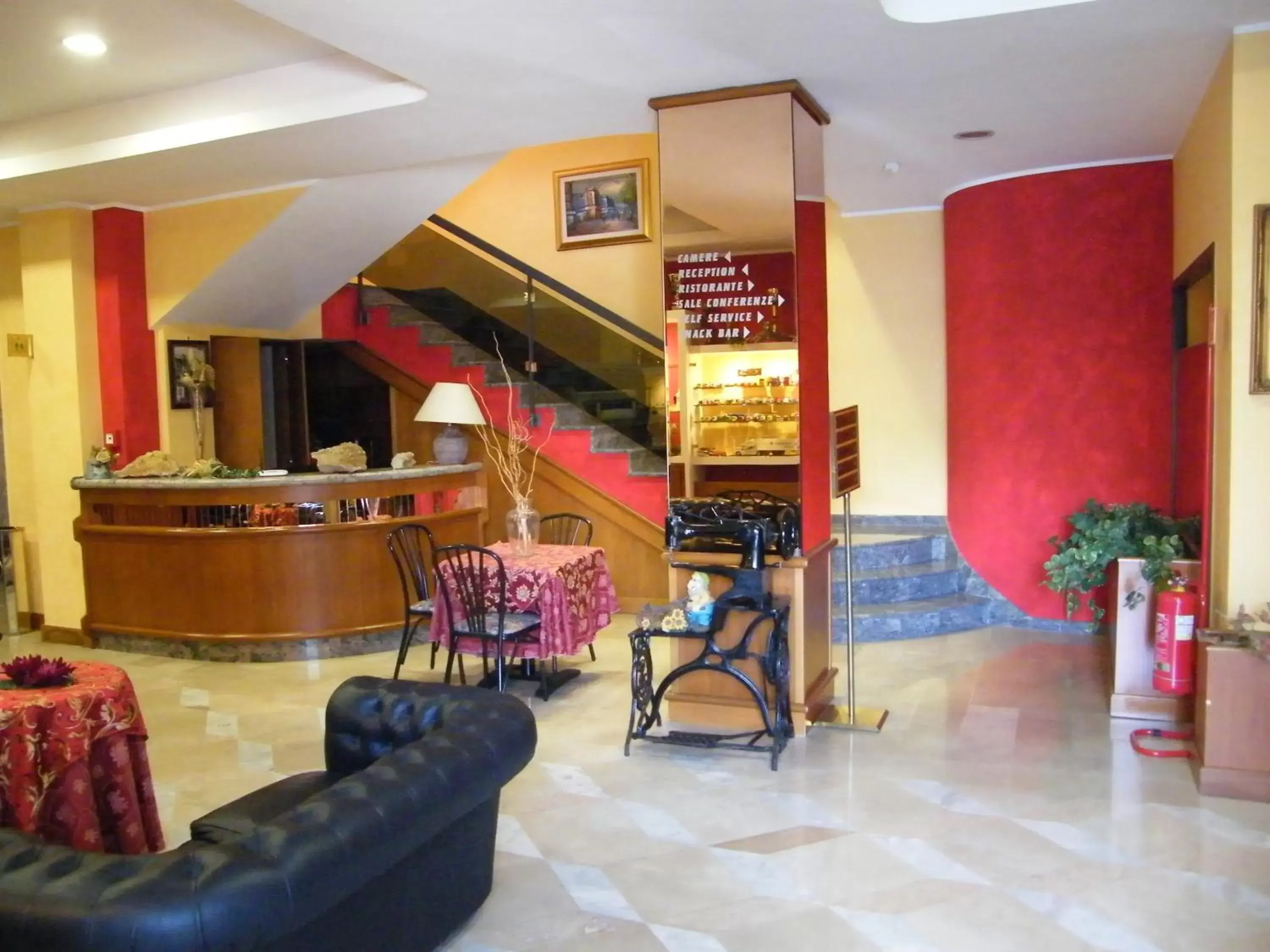 Communal lounge/ TV room, Lobby/Reception in Hotel Residence Memmina