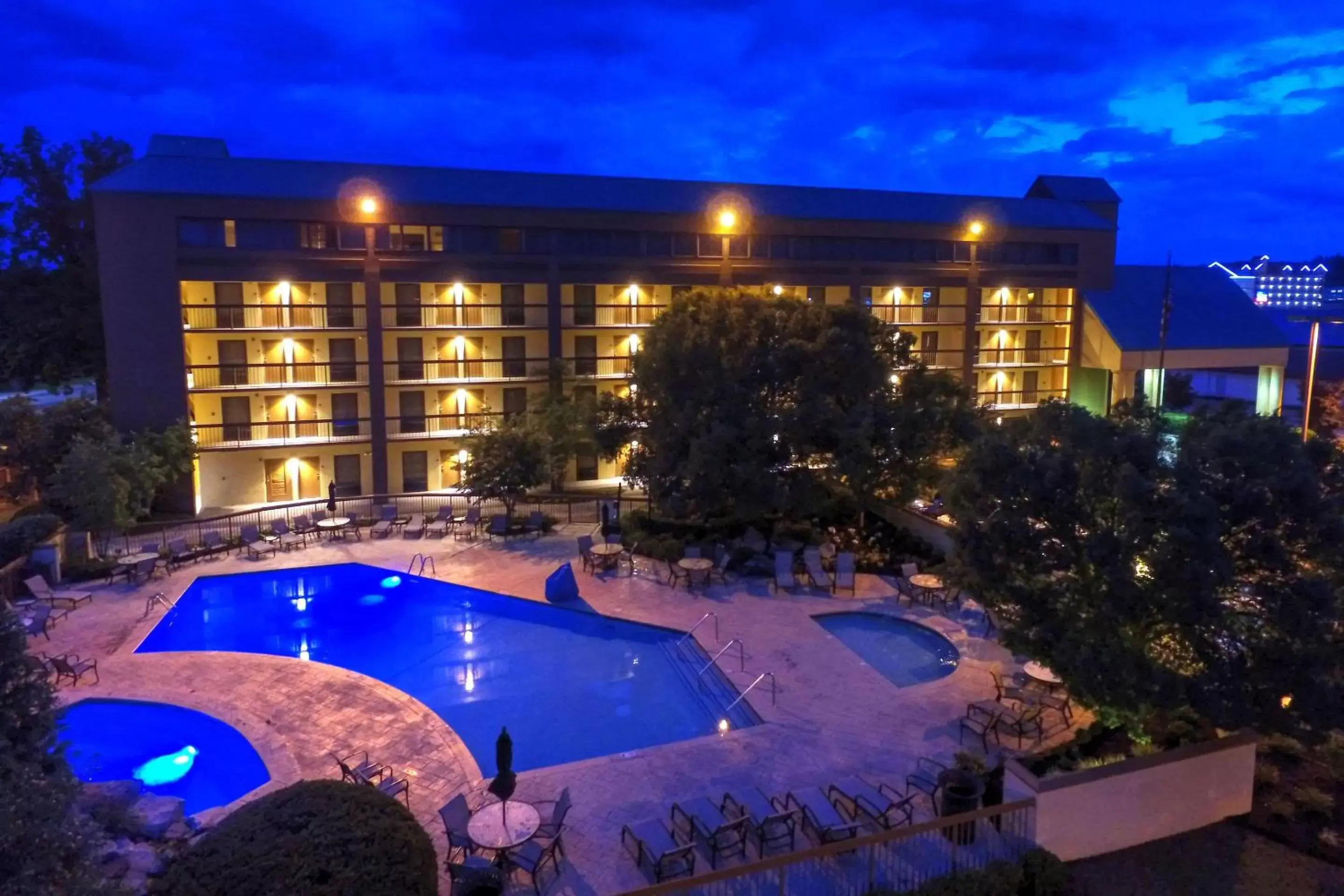 Property building, Pool View in Quality Inn Near the Island Pigeon Forge