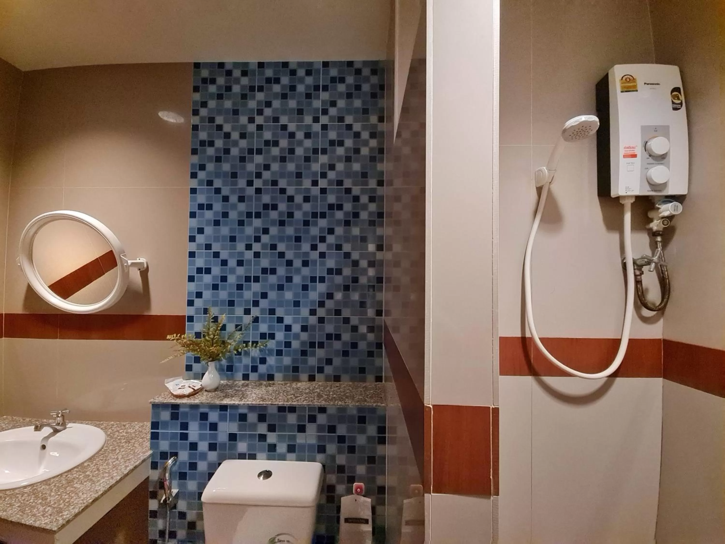 Bathroom in Jaroonsak Grand