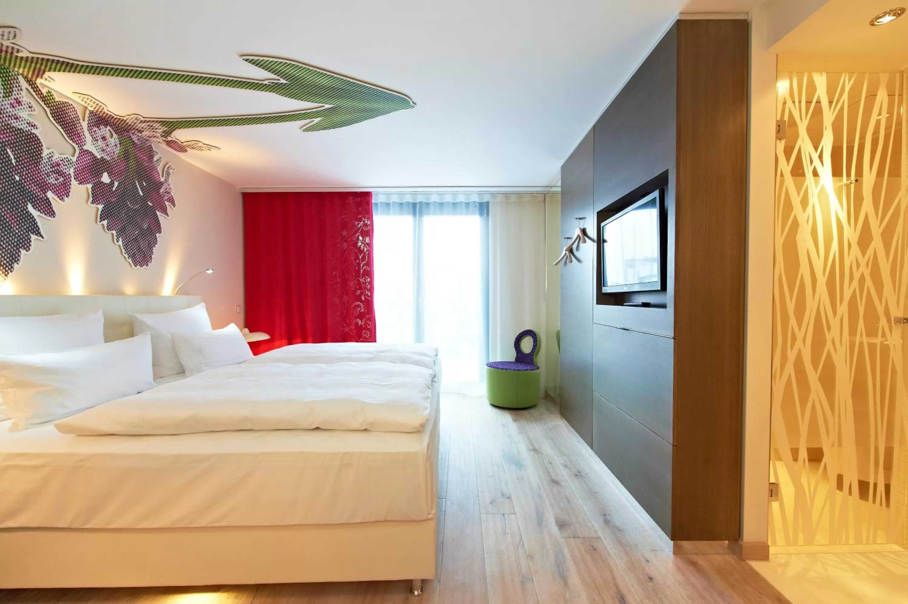 Photo of the whole room, Bed in Hotel-Restaurant Schwanen