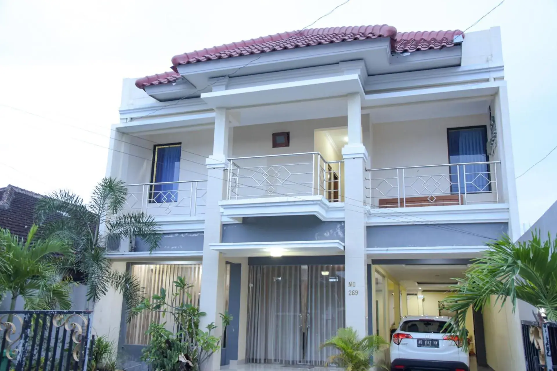 Property Building in RedDoorz Syariah near Jogja City Mall 2