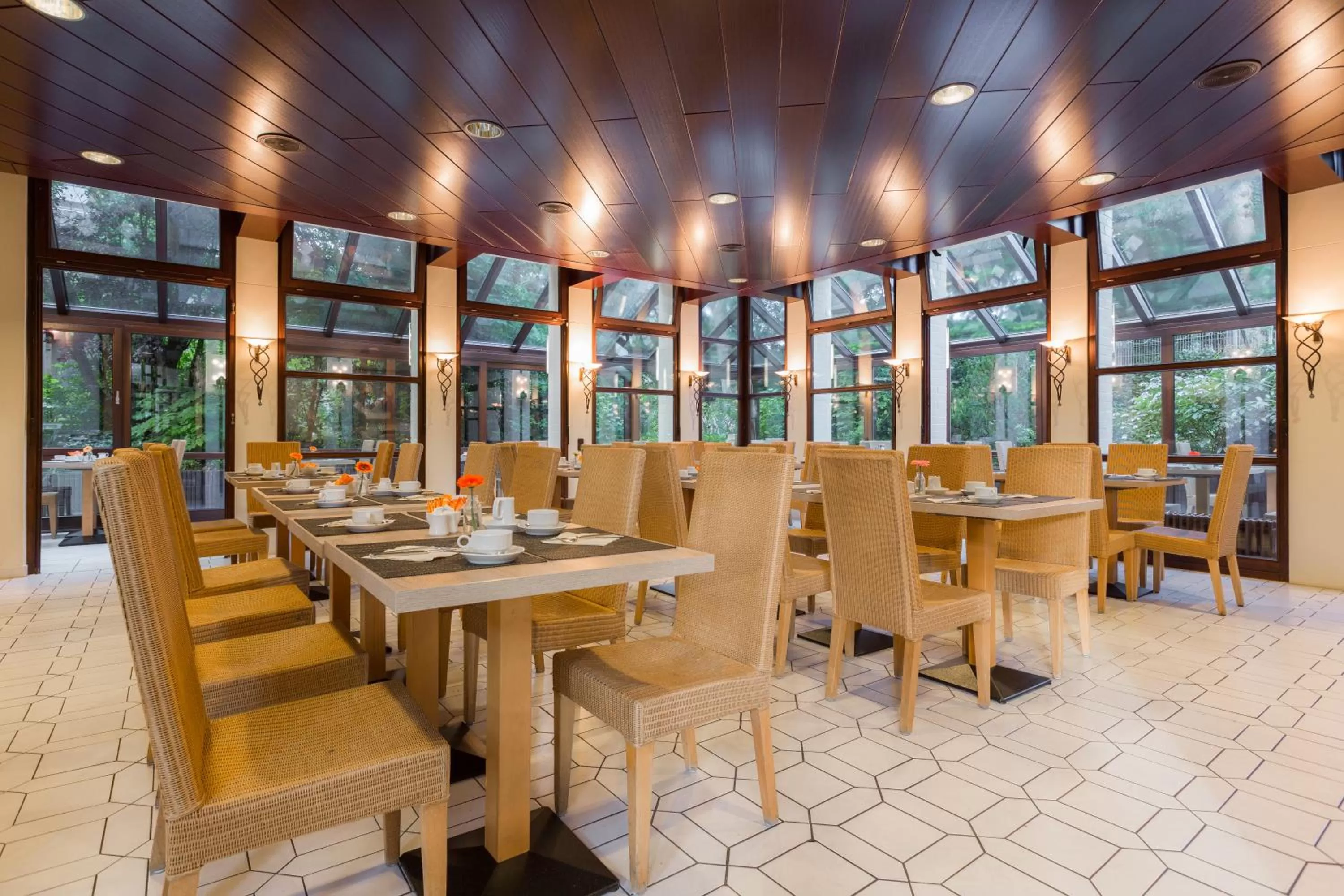 Restaurant/places to eat in Hotel Engel