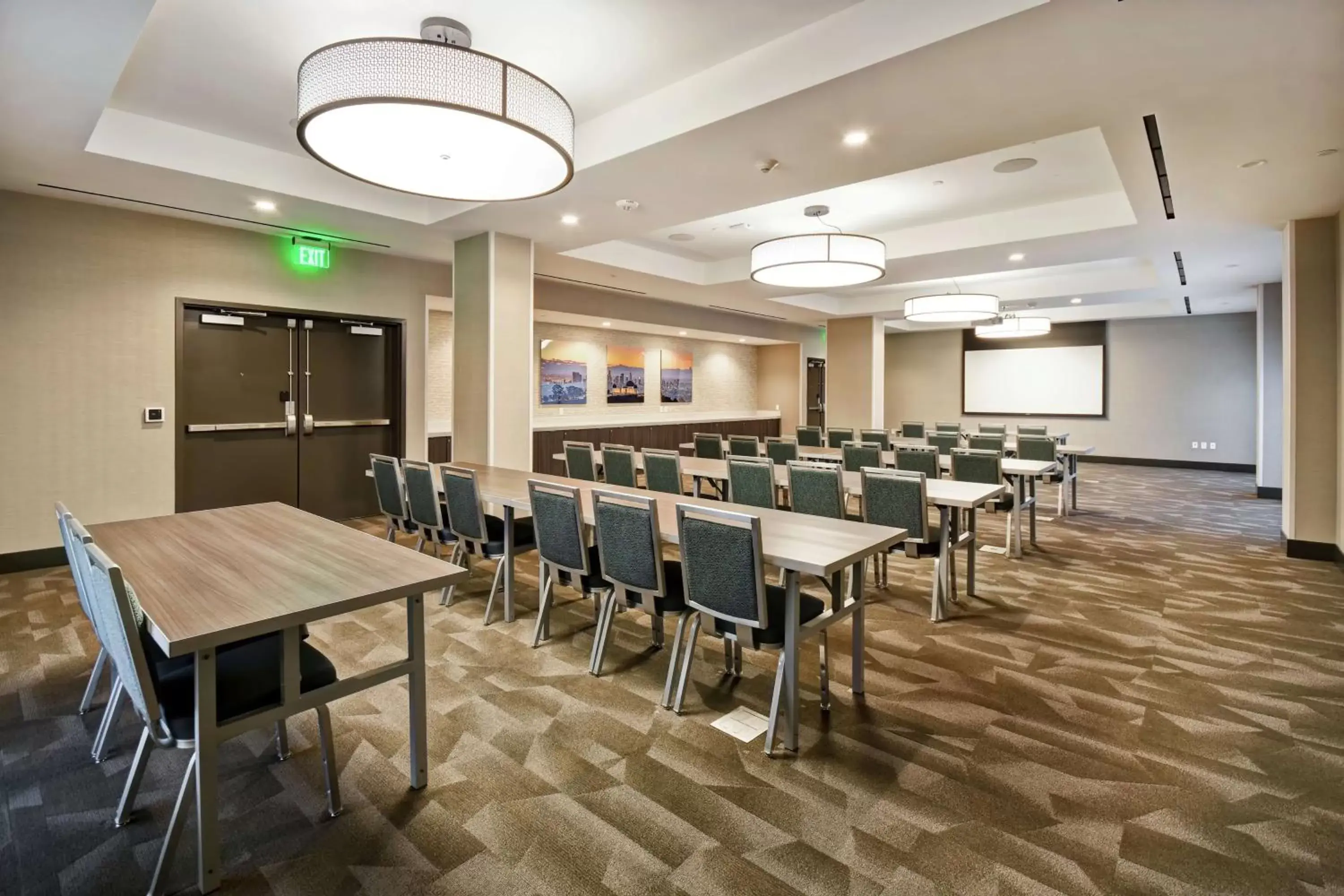 Meeting/conference room in Home2 Suites by Hilton Los Angeles Montebello