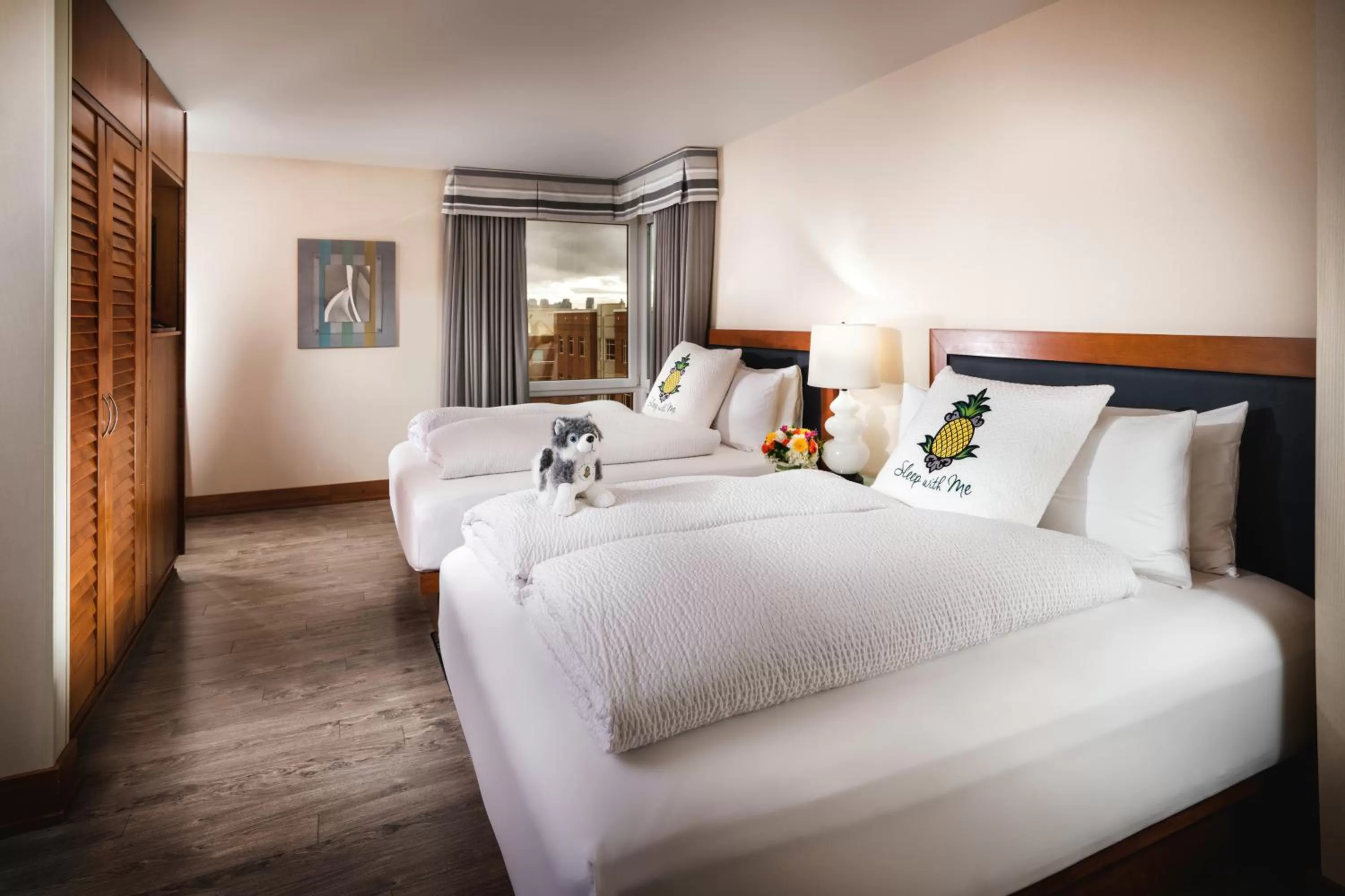 Photo of the whole room, Bed in Staypineapple, Watertown Hotel, University District Seattle