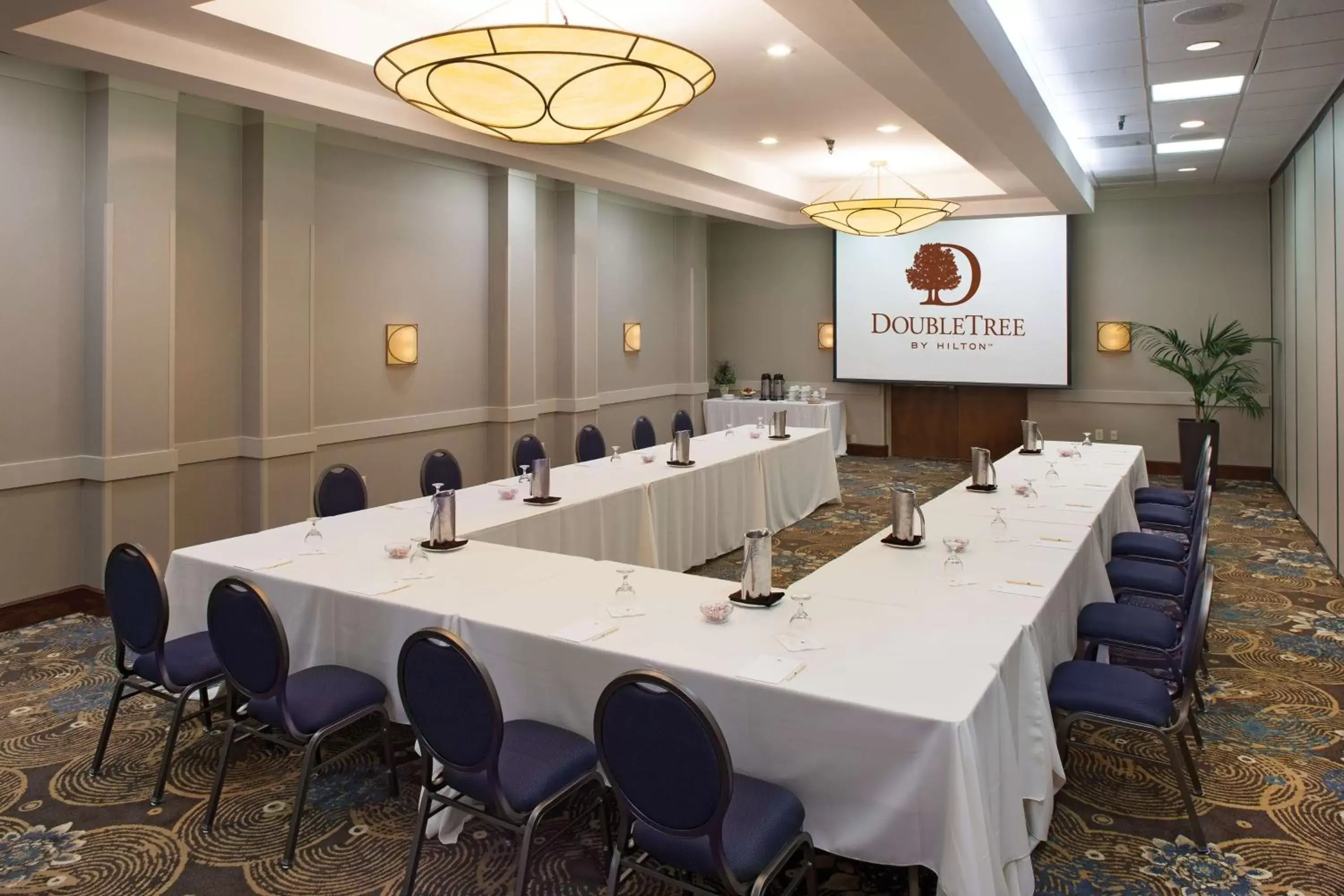 Meeting/conference room in DoubleTree by Hilton Hotel Oak Ridge - Knoxville