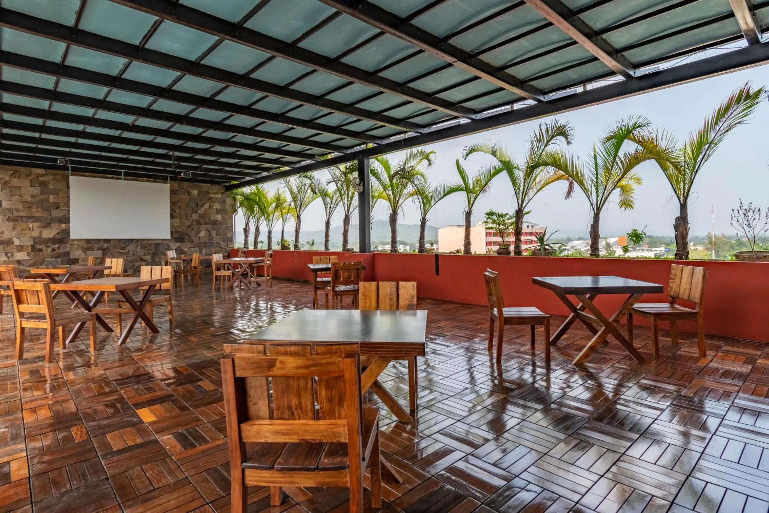 Balcony/Terrace in Paris FC Hotel